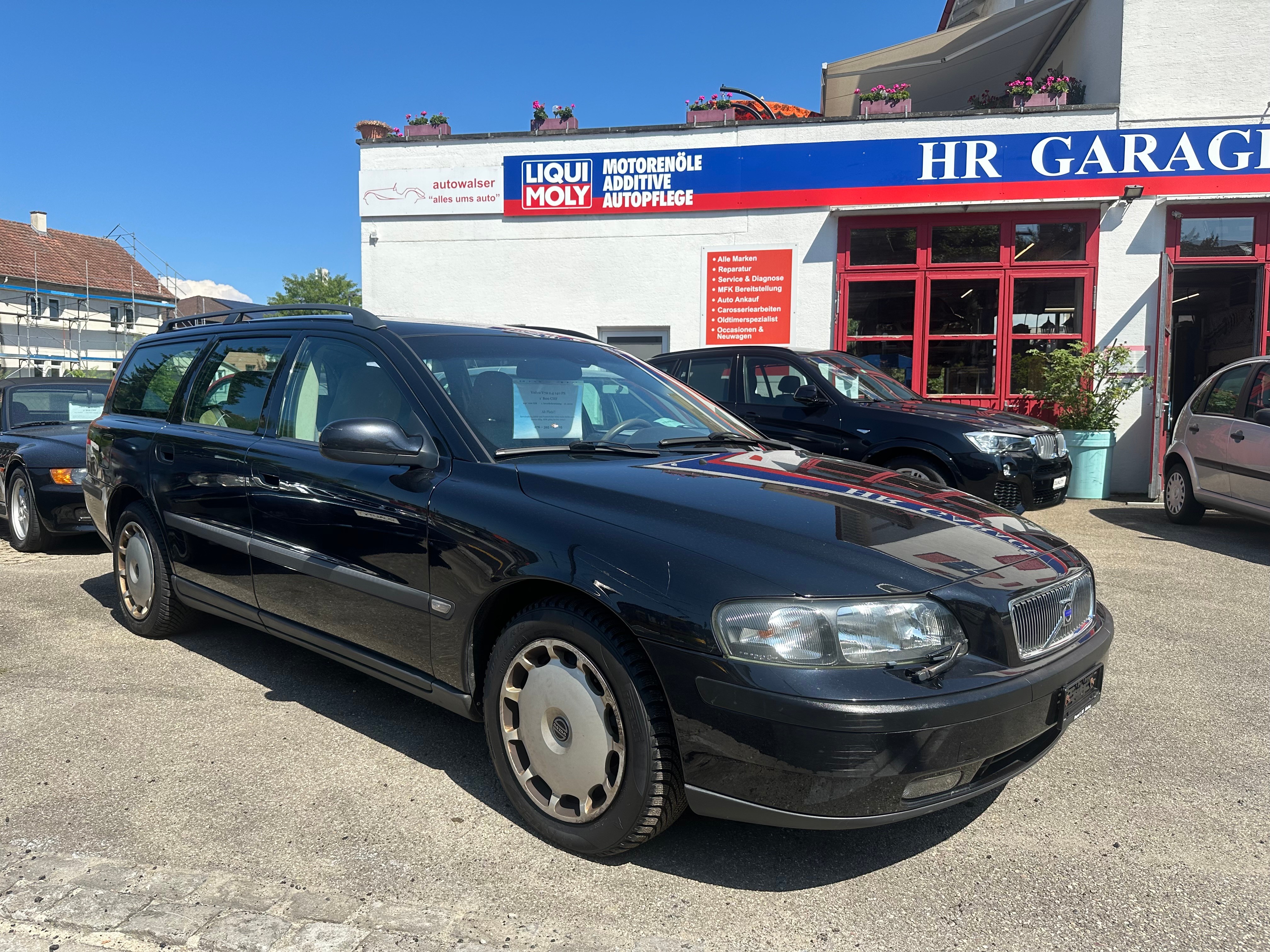 VOLVO V70 2.4