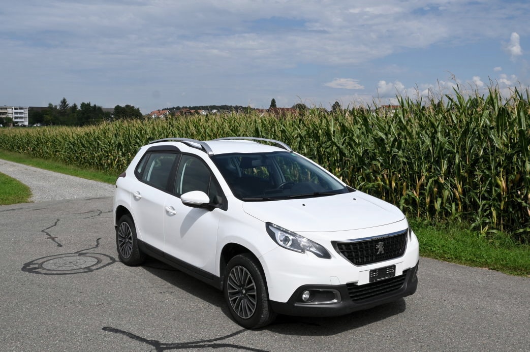 PEUGEOT 2008 1.5 BlueHDi Signture