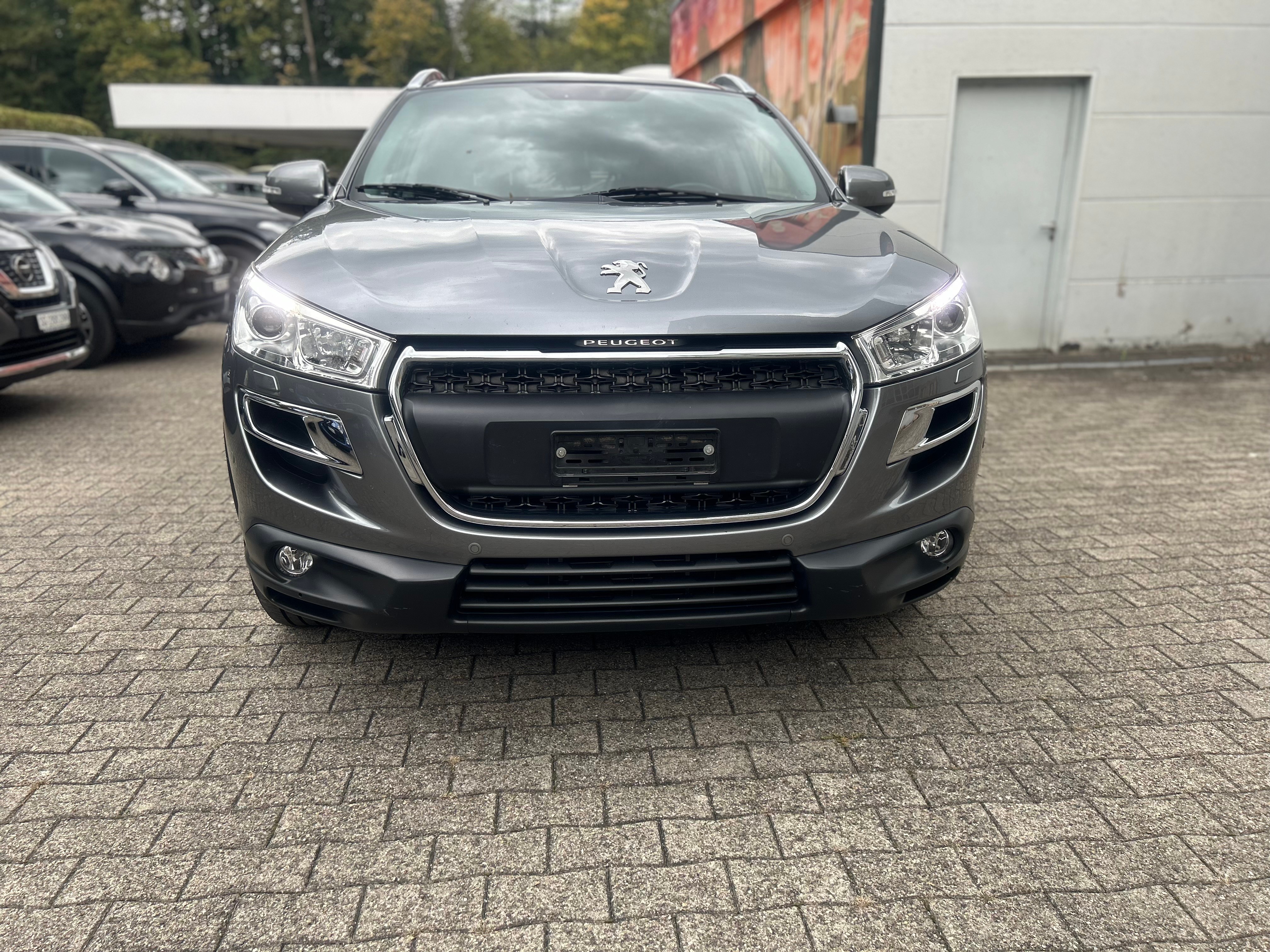 PEUGEOT 4008 1.8 HDi Allure 4WD