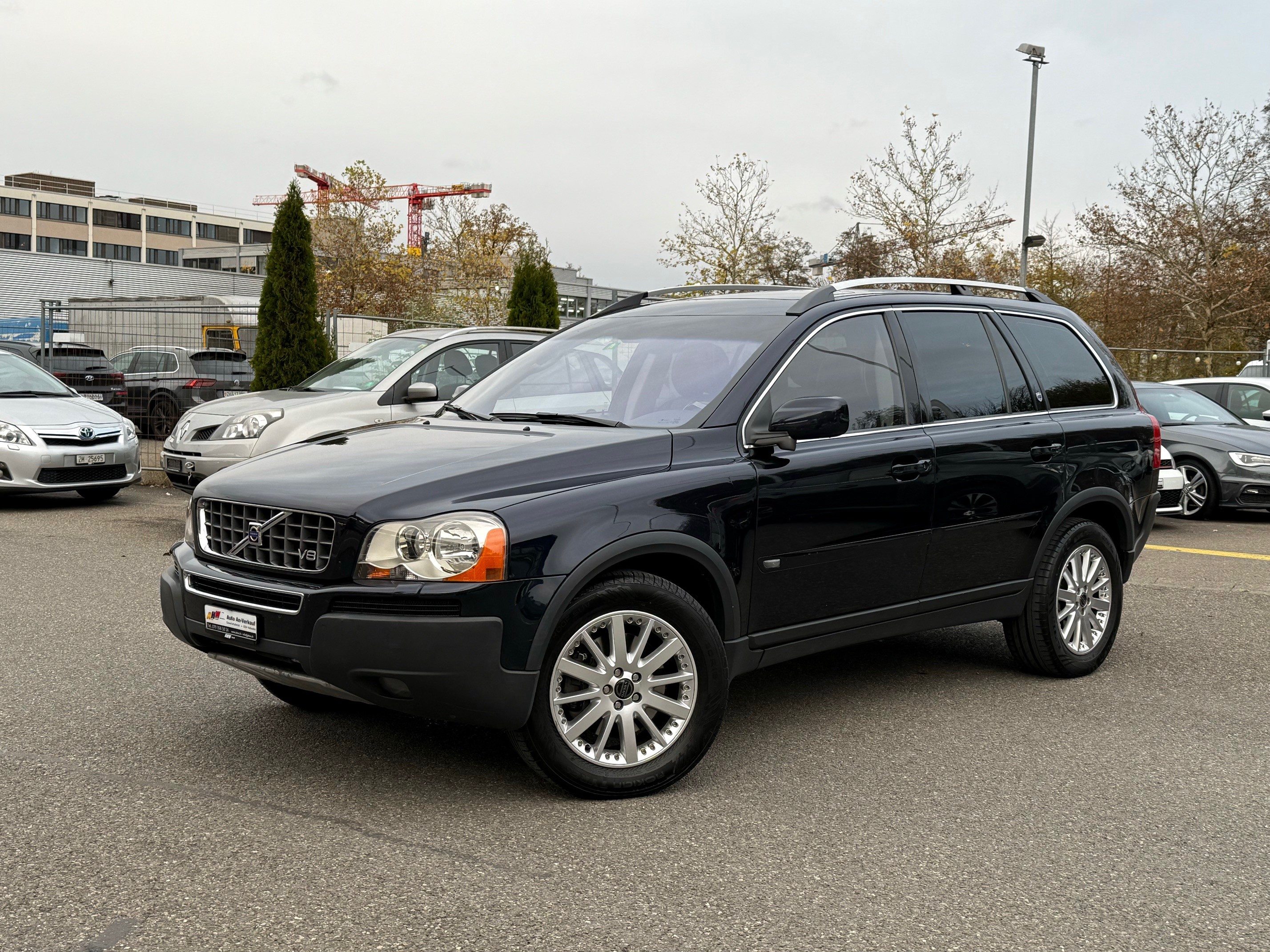 VOLVO XC90 4.4 V8 AWD Executive Geartronic / Servicegepflegt bei Volvo / Frisch ab MFK / 8-fach bereift