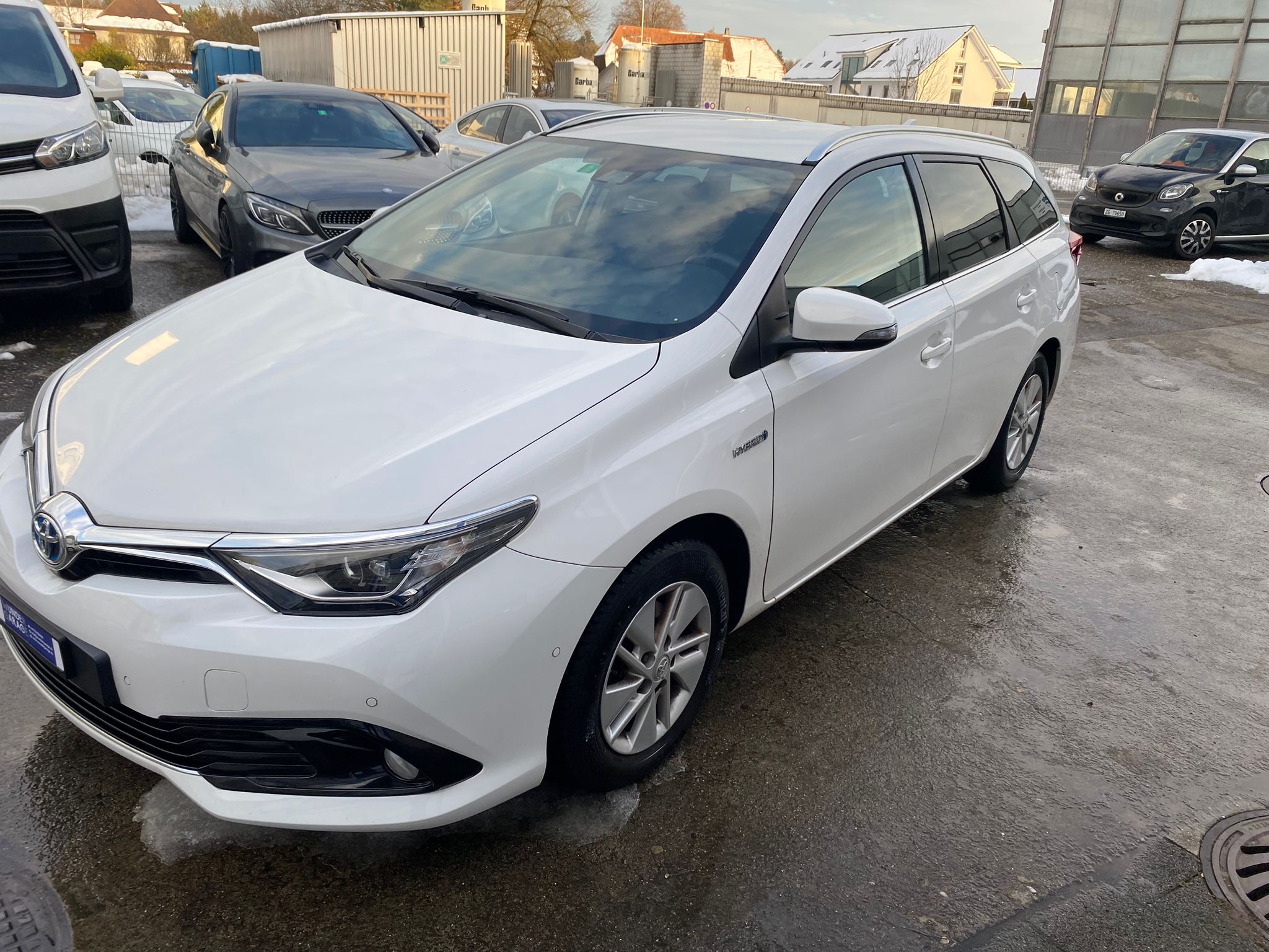 TOYOTA Auris Touring Sports 1.8 HSD Trend e-CVT