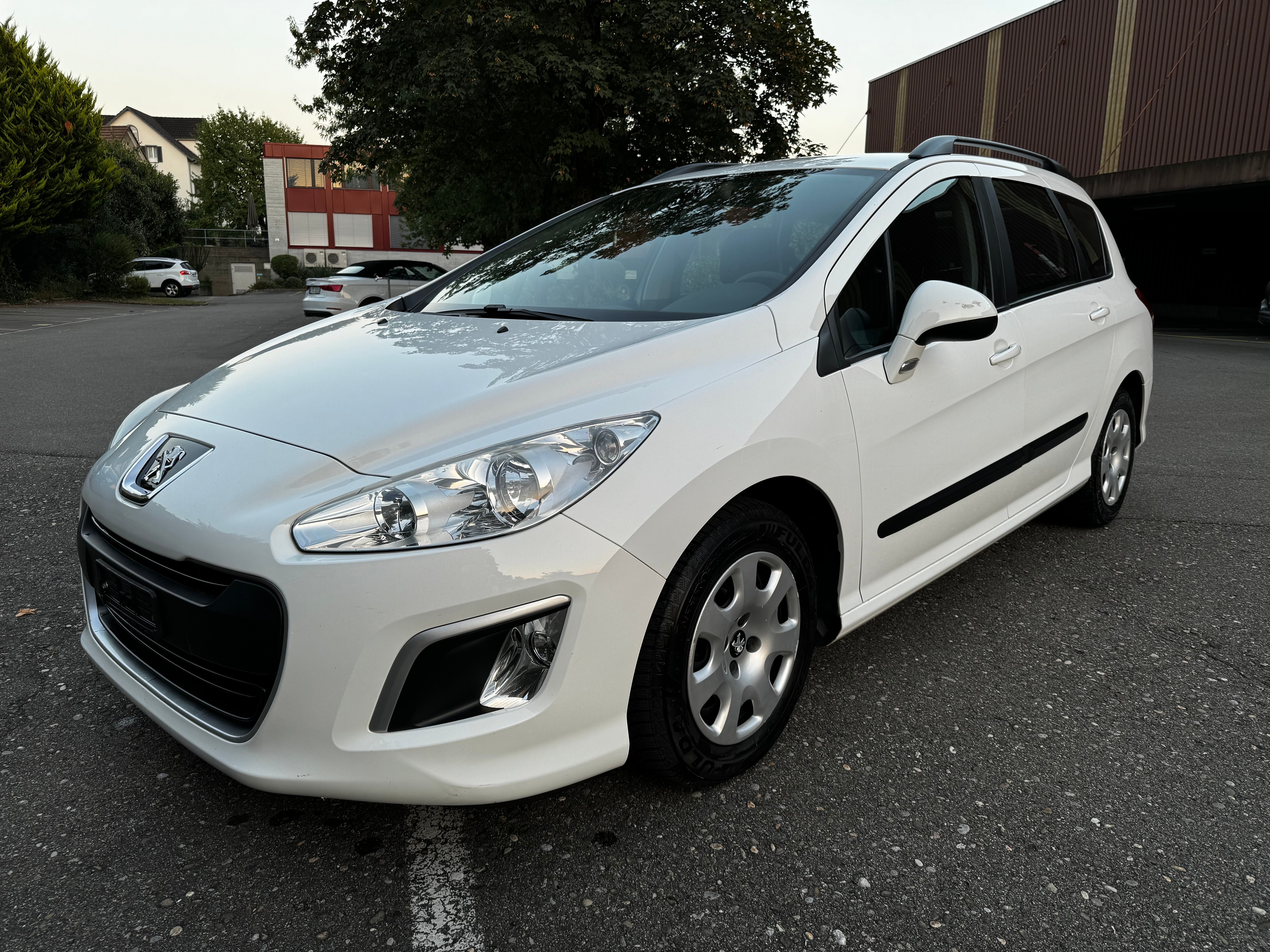 PEUGEOT 308 SW 1.6 HDI Access EGS6