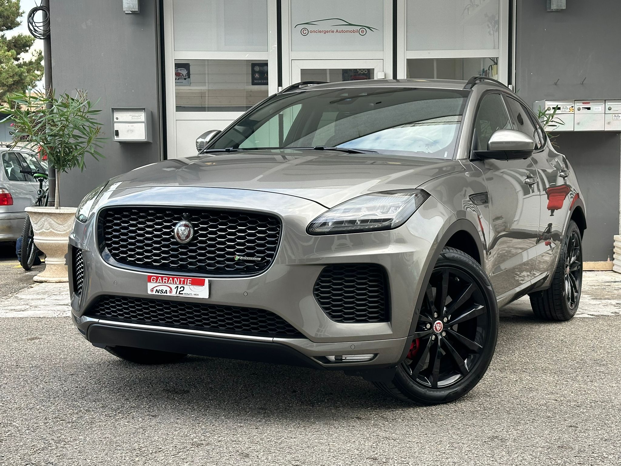 JAGUAR E-Pace 2.0 P250 R-Dynamic S AWD Automatik