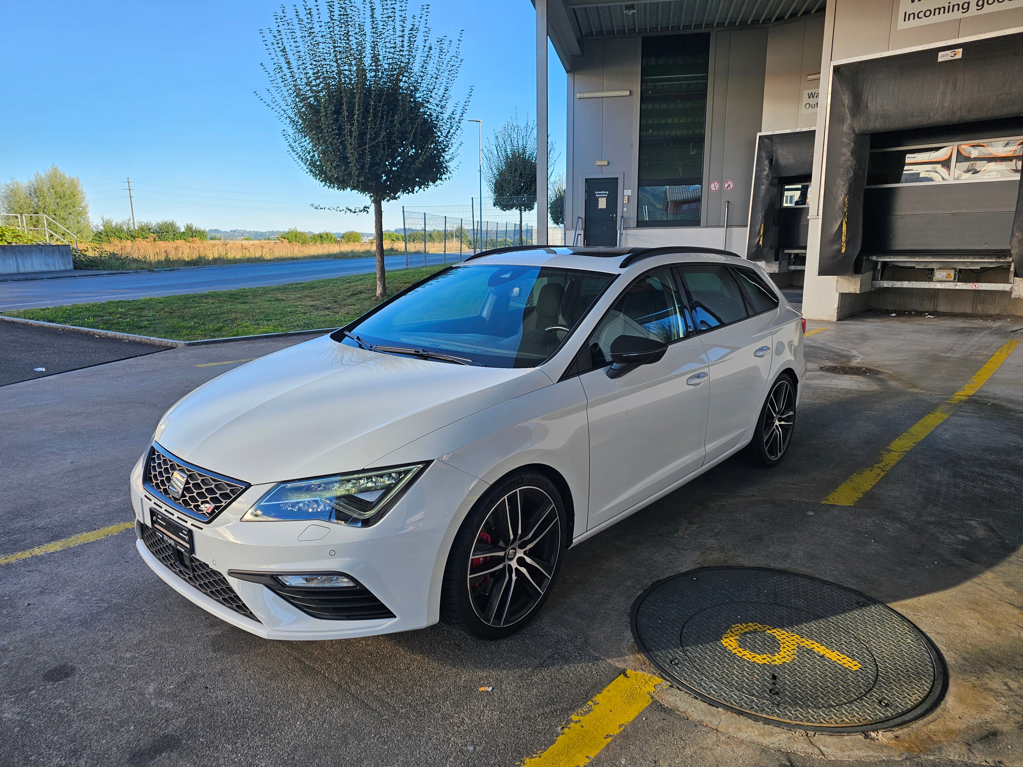 SEAT Leon ST 2.0 TSI Cupra 300 4 Drive DSG