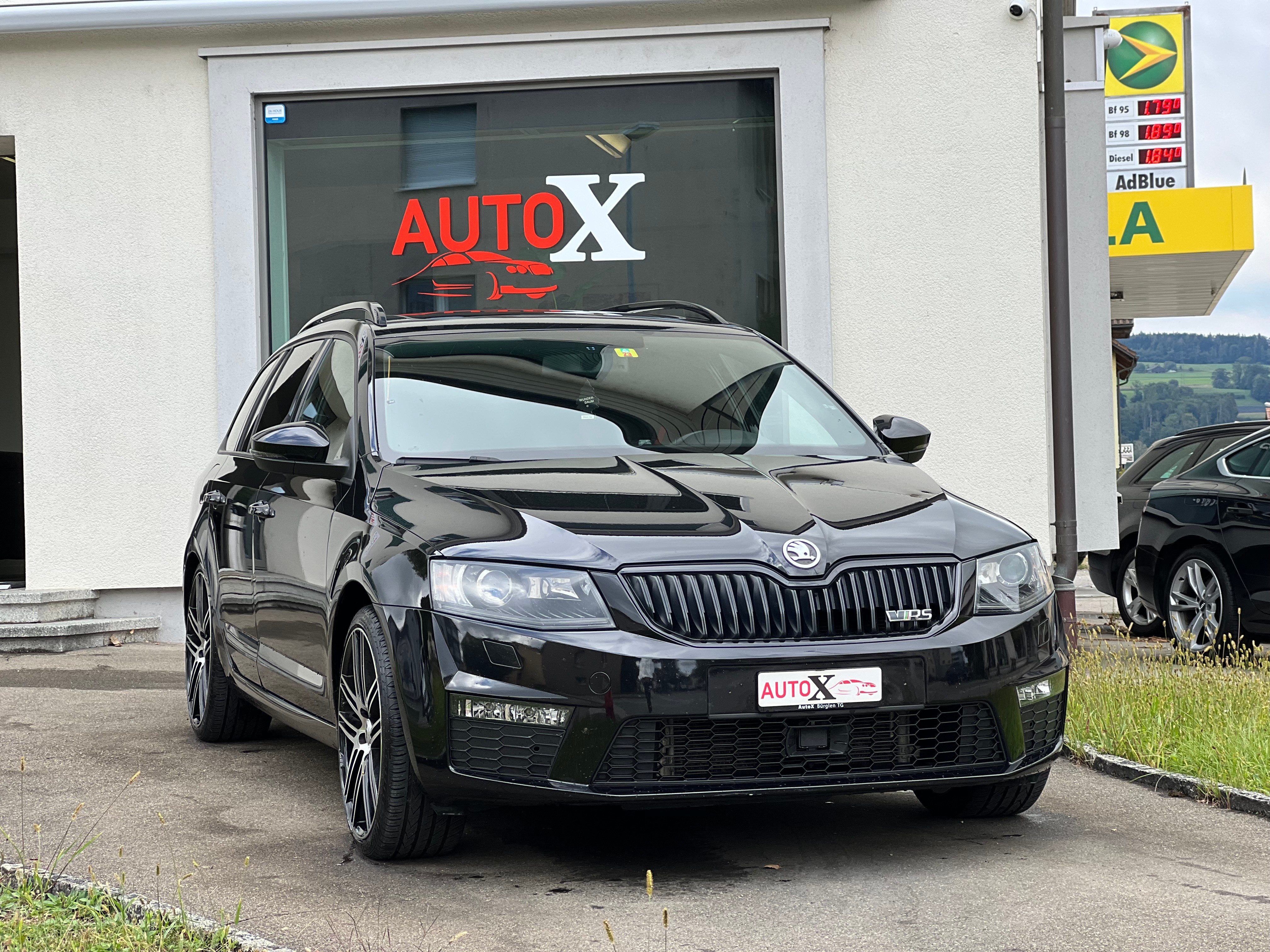 SKODA Octavia Combi 2.0 TSI RS