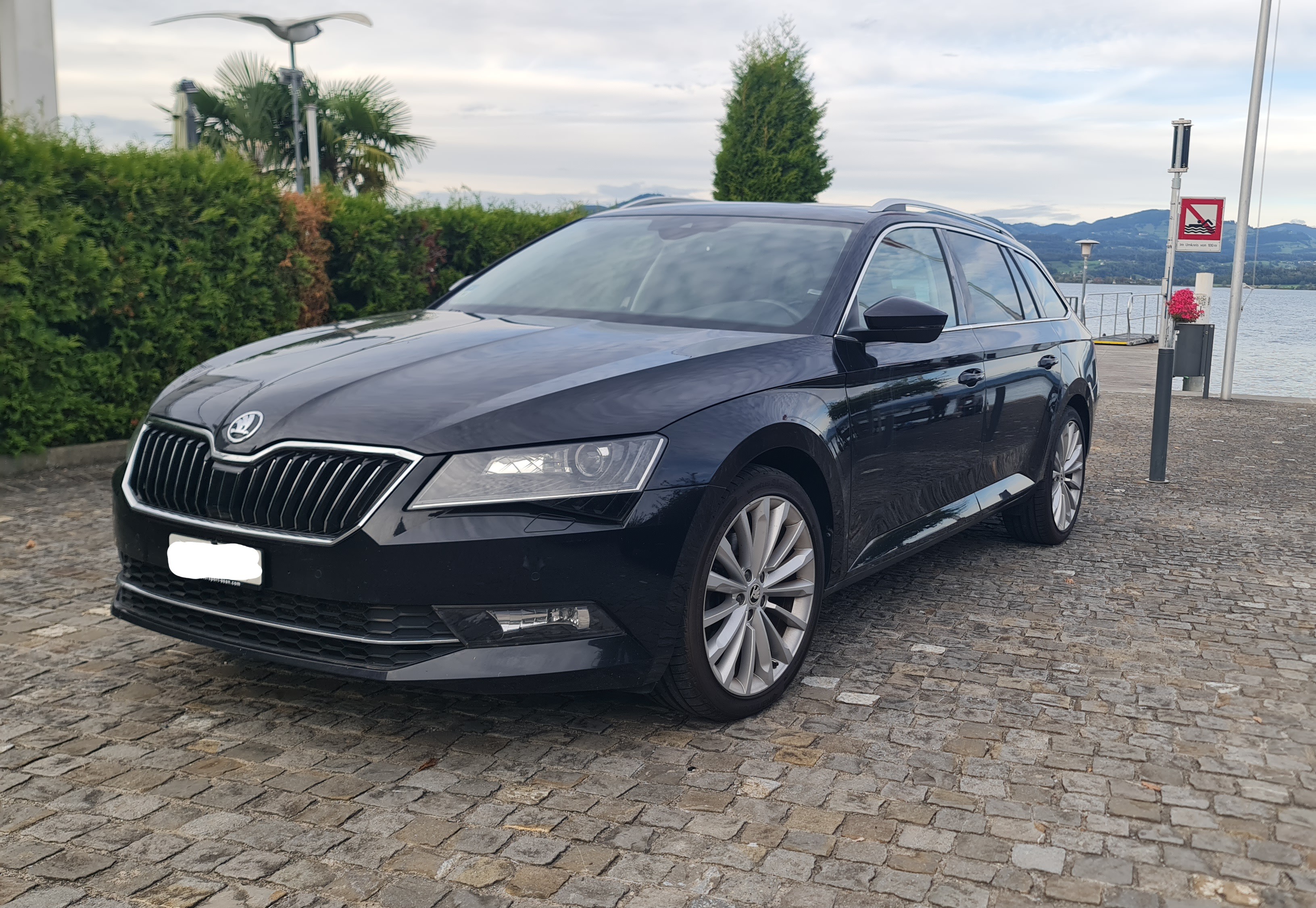 SKODA Superb Combi 2.0 TDi Sport Line 4x4 DSG