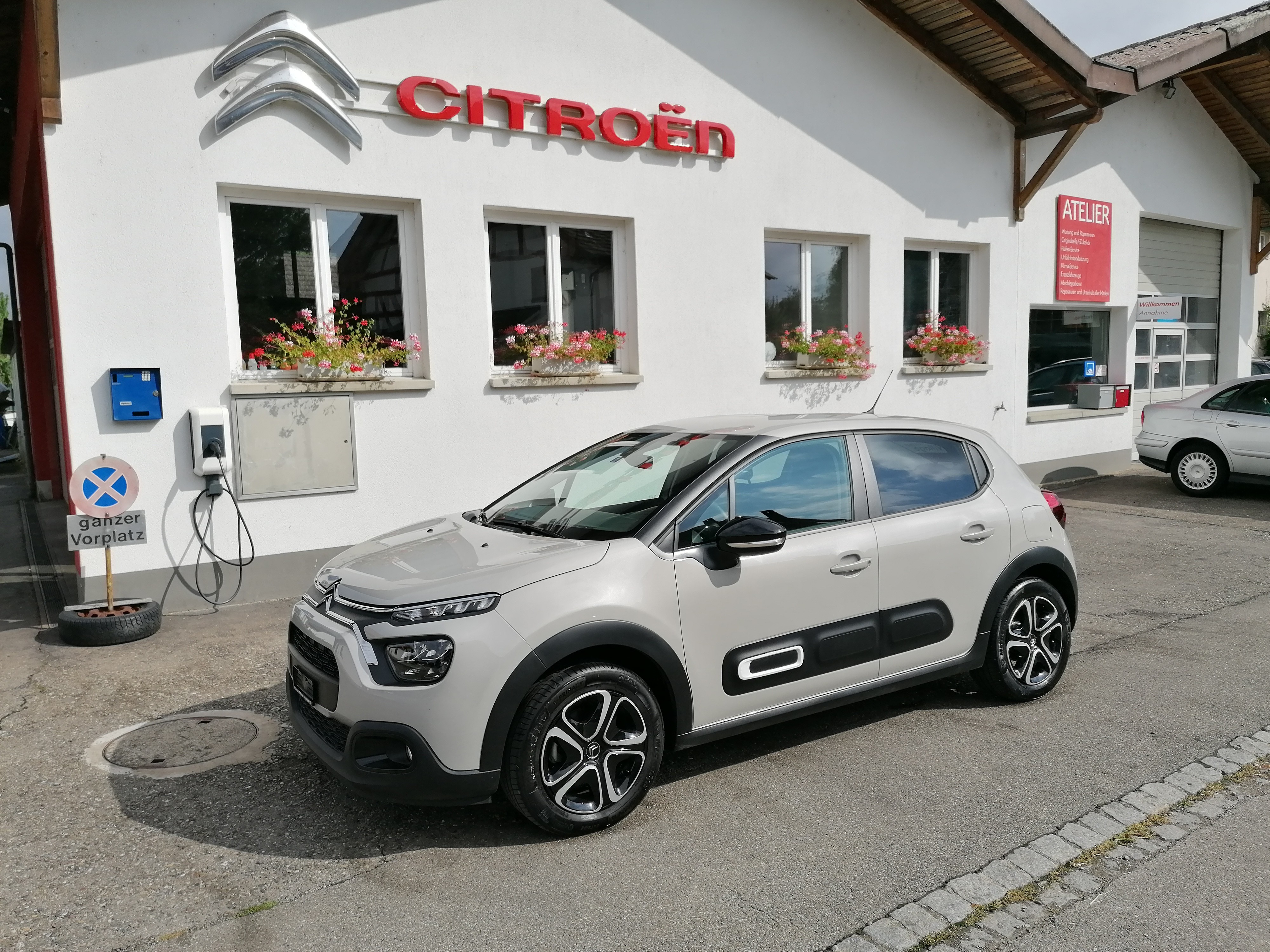 CITROEN C3 1.2i PureTech Swiss Edition EAT6