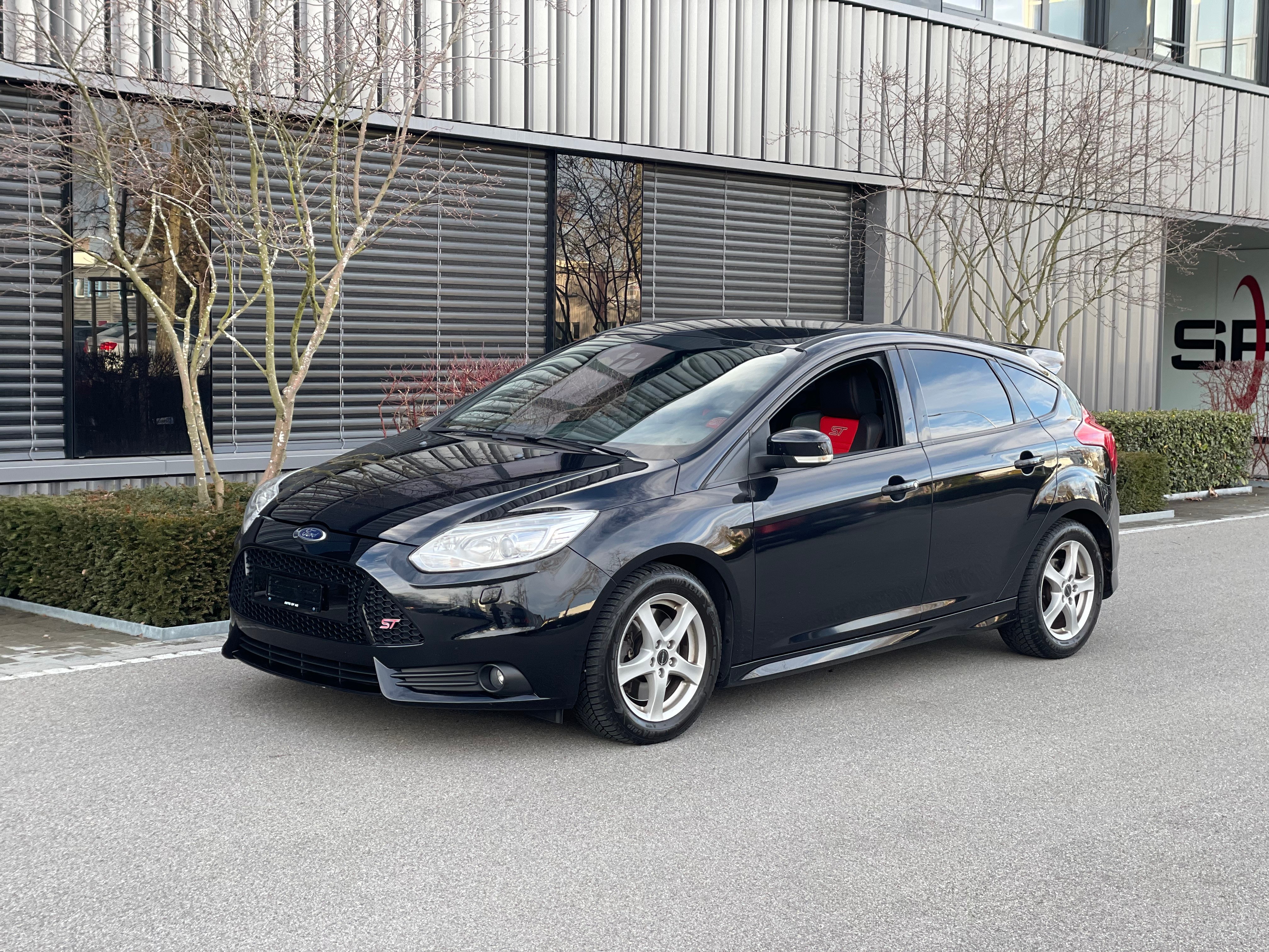 FORD Focus 2.0 SCTi ST-3