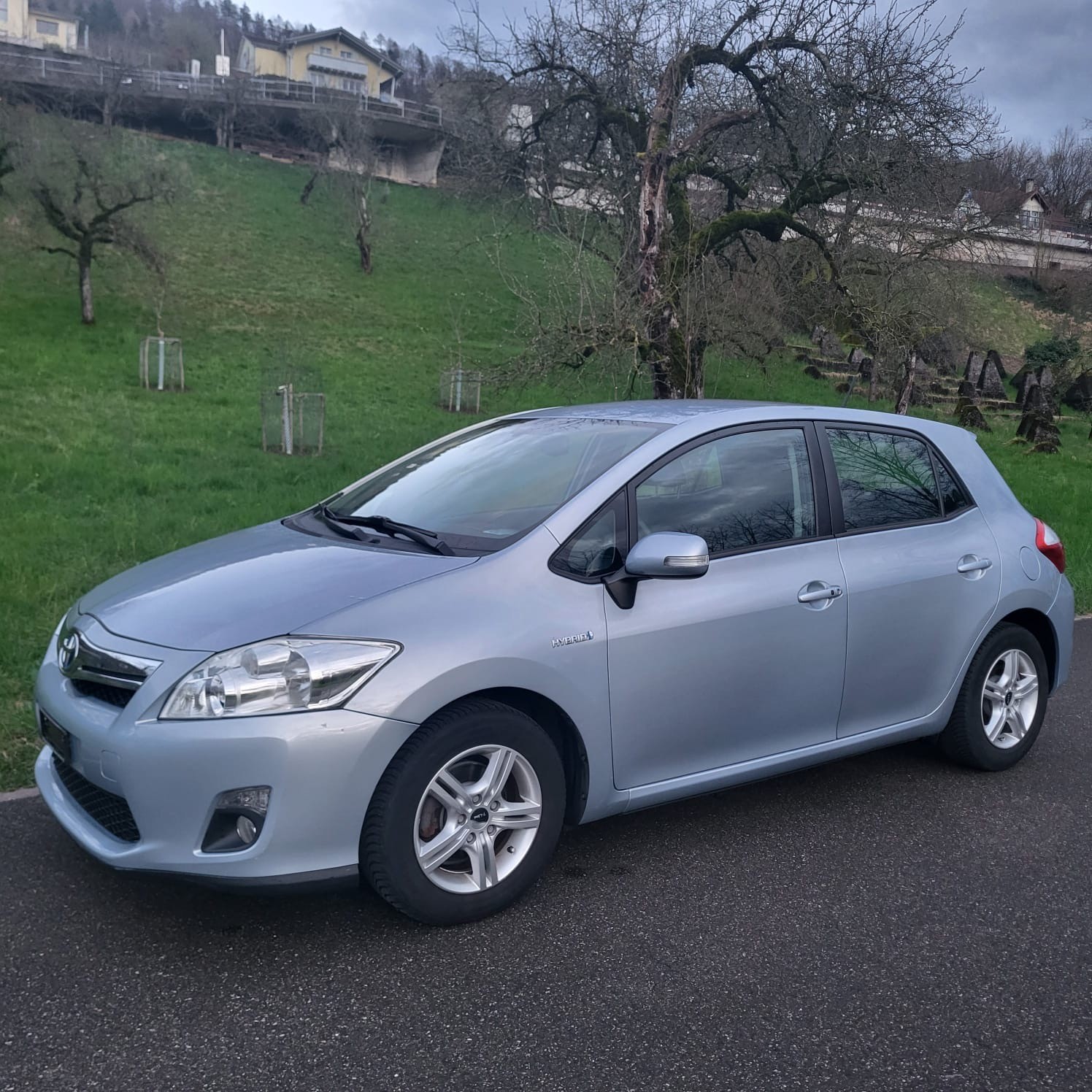 TOYOTA Auris 1.8 16V HSD Linea Sol