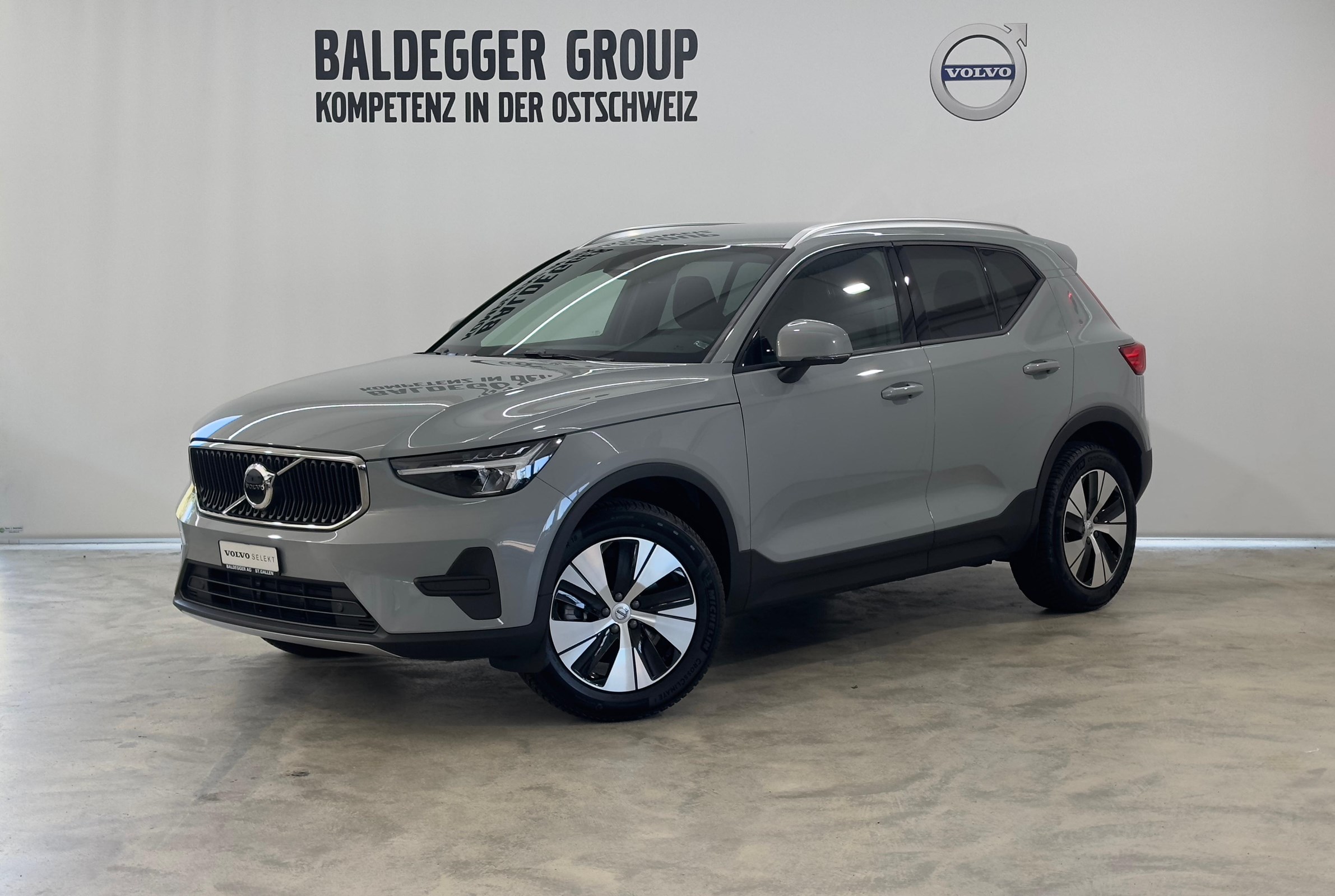 VOLVO XC40 2.0 B3 MH Core