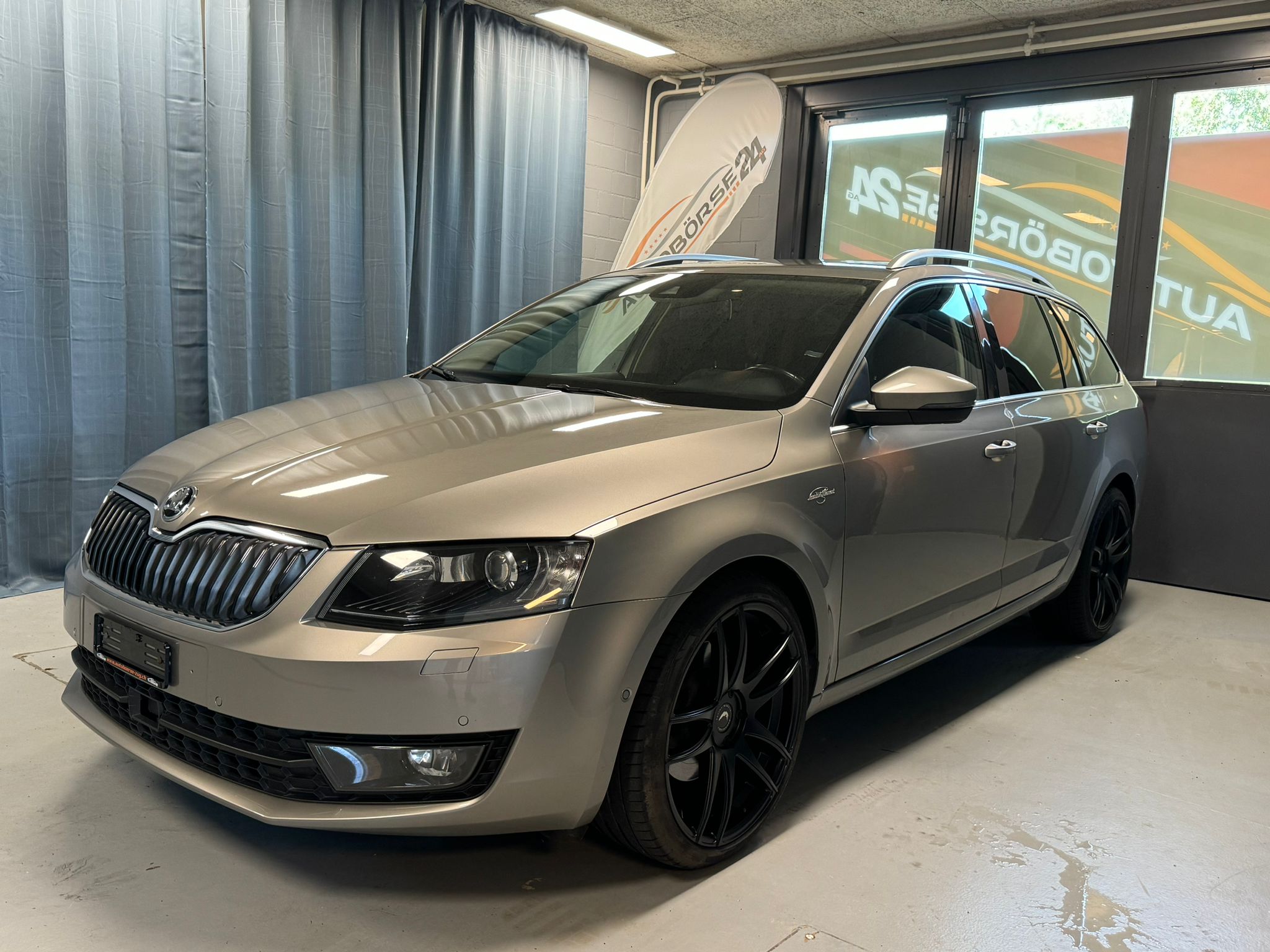 SKODA Octavia Combi 1.8 TSI L&K 4x4 DSG