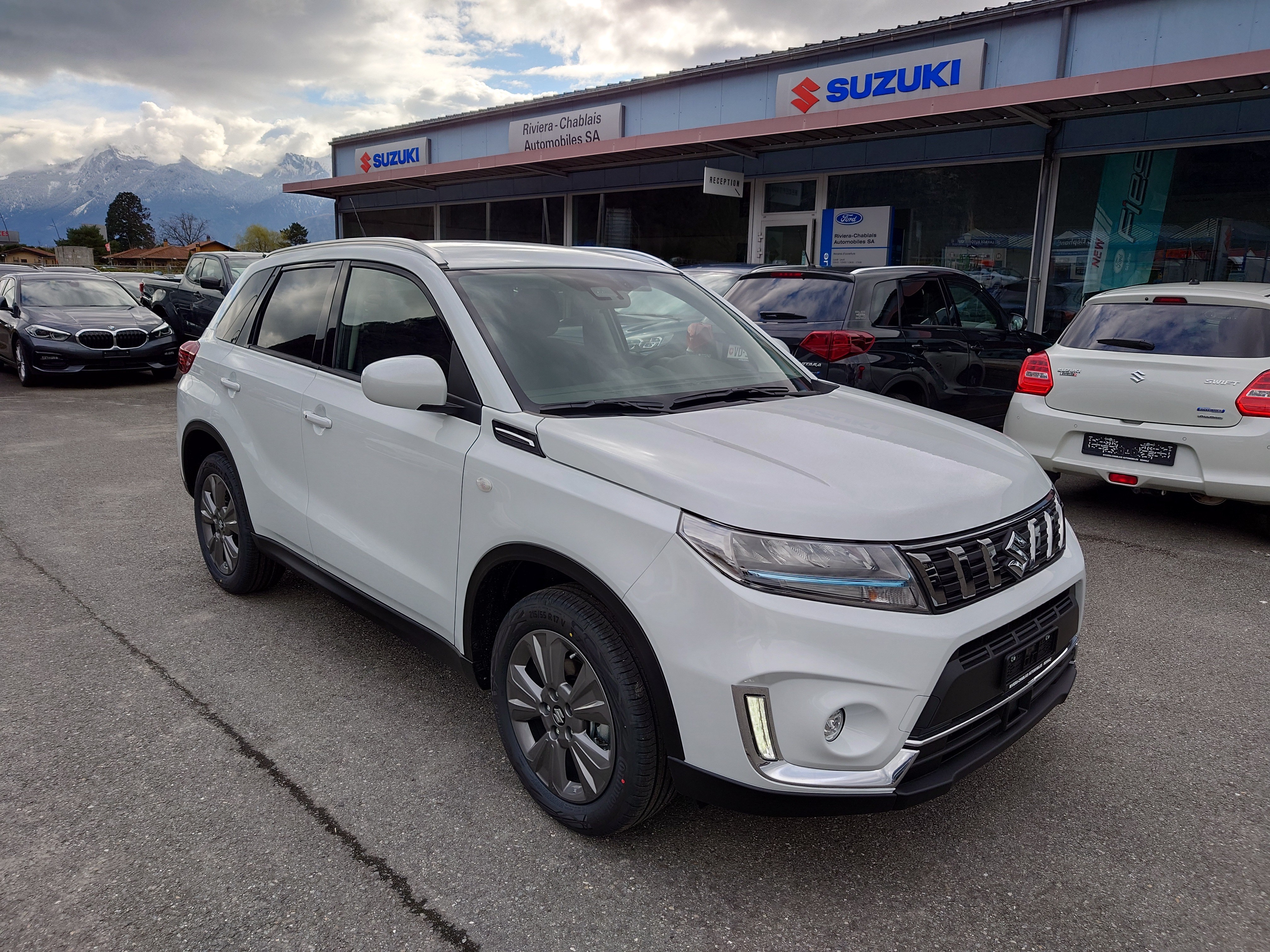 SUZUKI Vitara 1.5 Hybrid Compact + 4x4 AGS