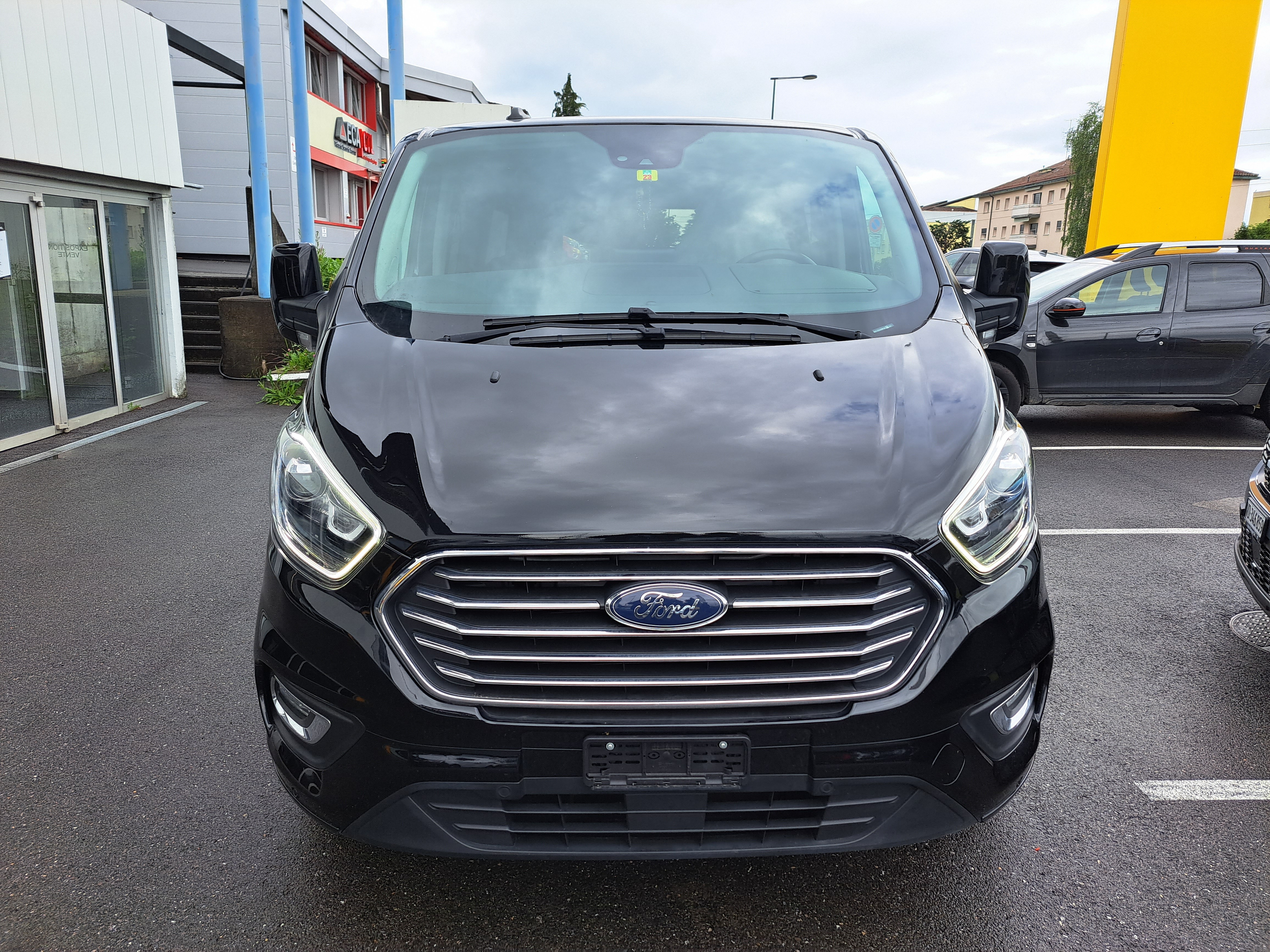 FORD Tourneo Custom 320 L2H1 Shuttle Trend A