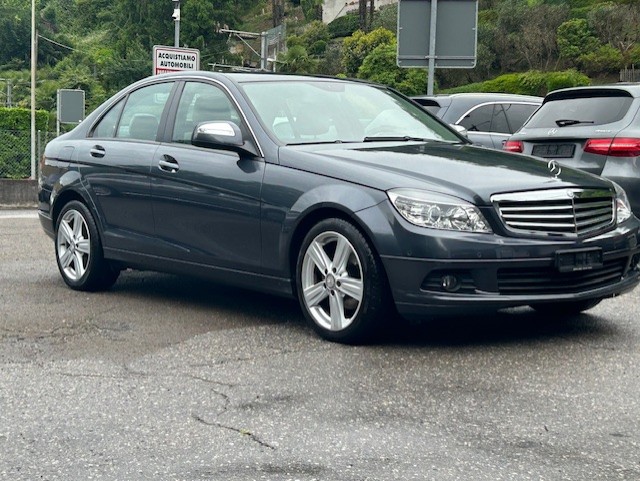 MERCEDES-BENZ C 180 Kompressor Classic Automatic