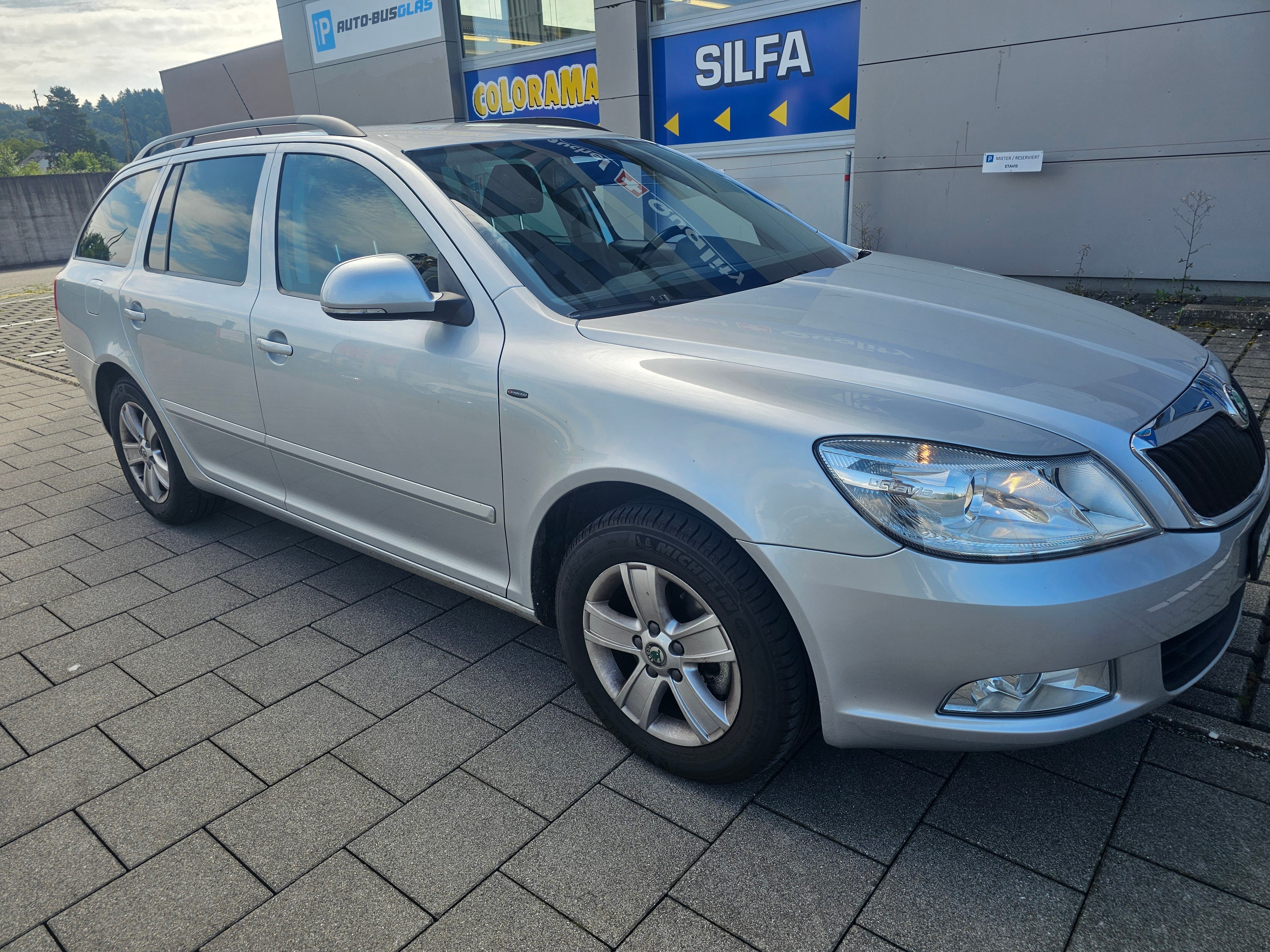 SKODA Octavia Combi 1.8 TSI Stöckli 4x4