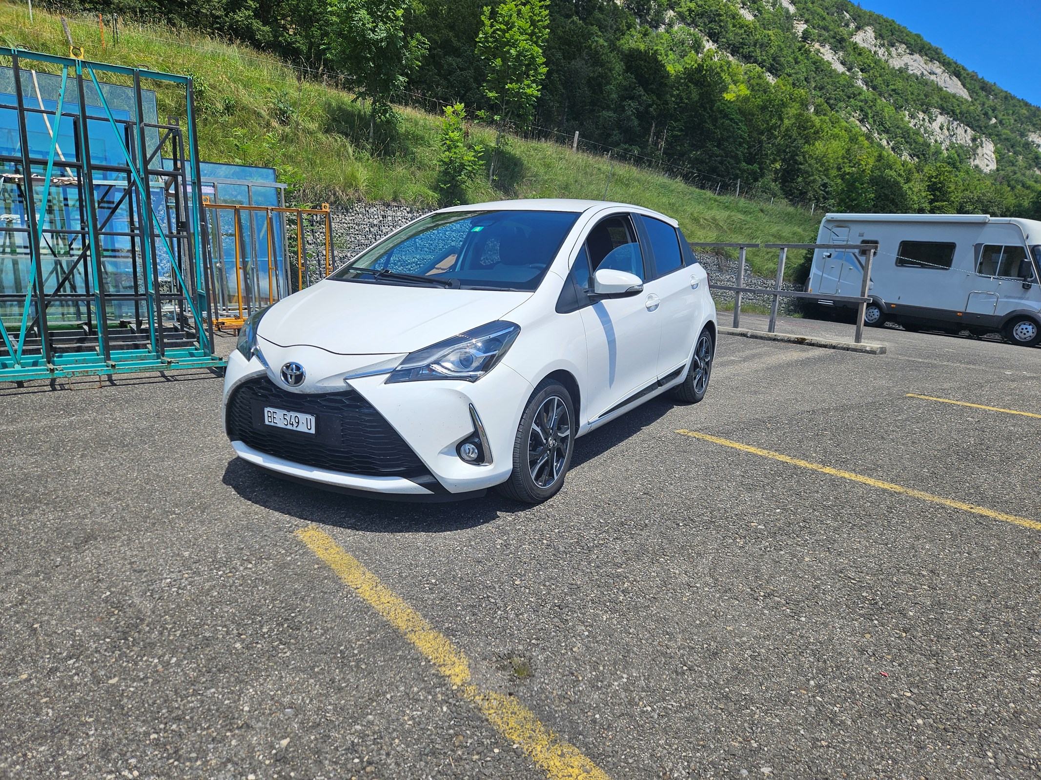 TOYOTA Yaris 1.5 Comfort