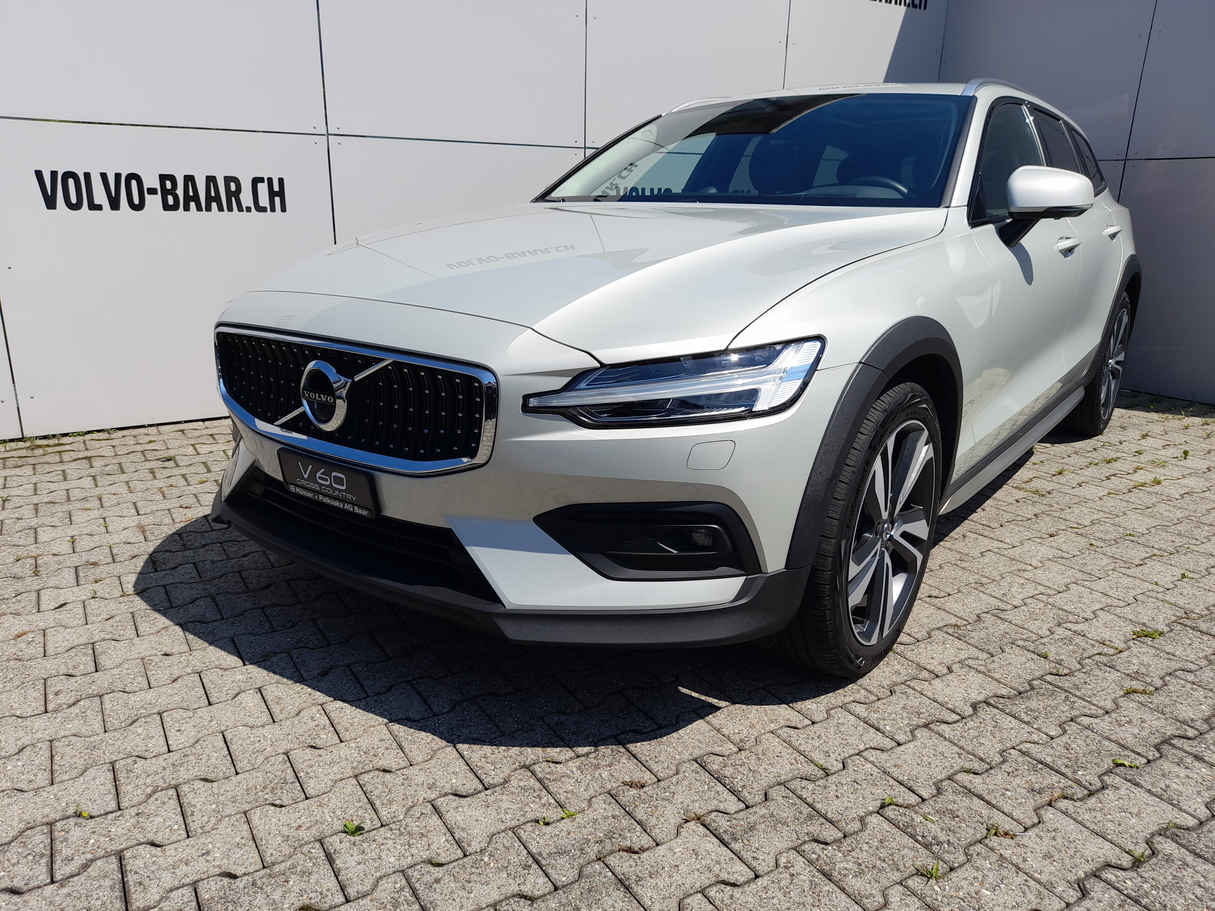 VOLVO V60 Cross Country 2.0 B5 AWD