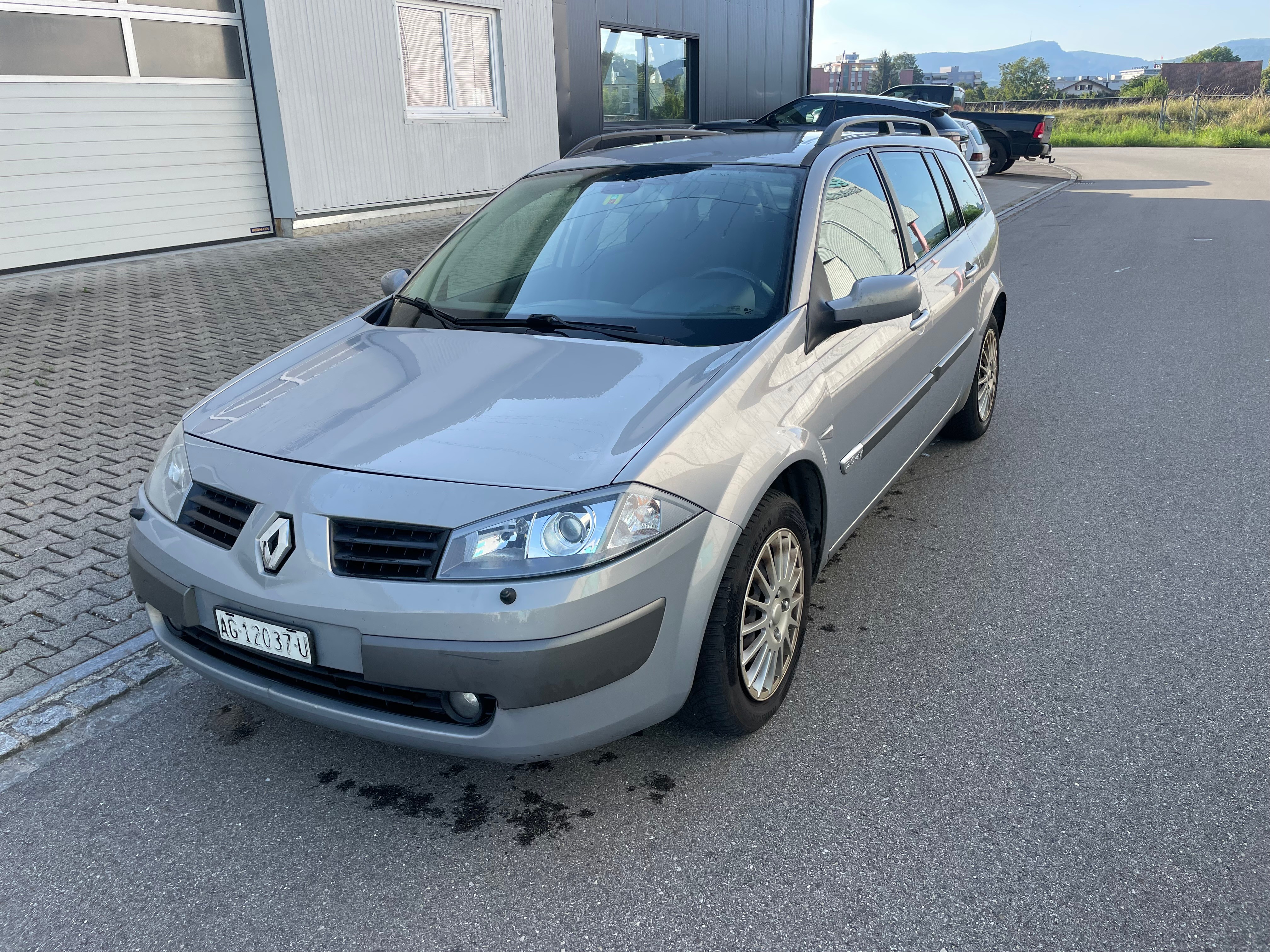 RENAULT Mégane Break 2.0 16V Dynamique