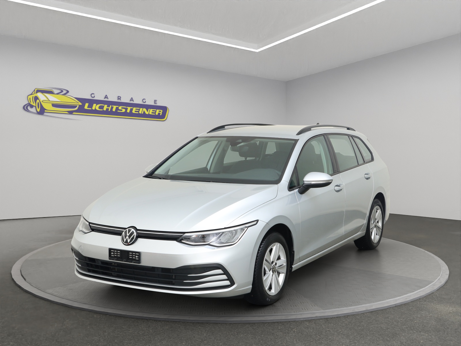 VW Golf Variant 1.0 eTSI mHEV Life DSG mit Winterkompletträder