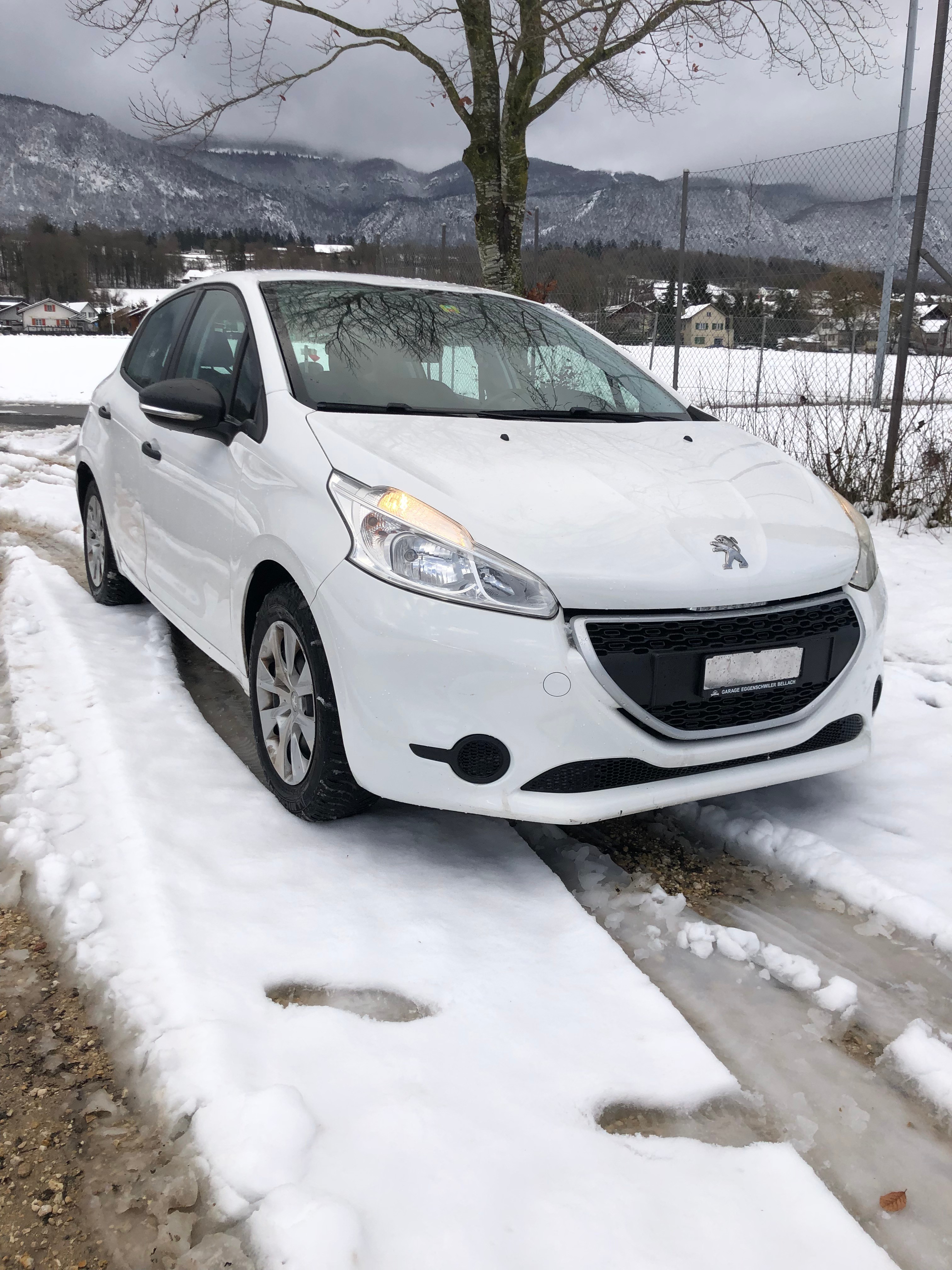 PEUGEOT 208 1.2 VTI Active