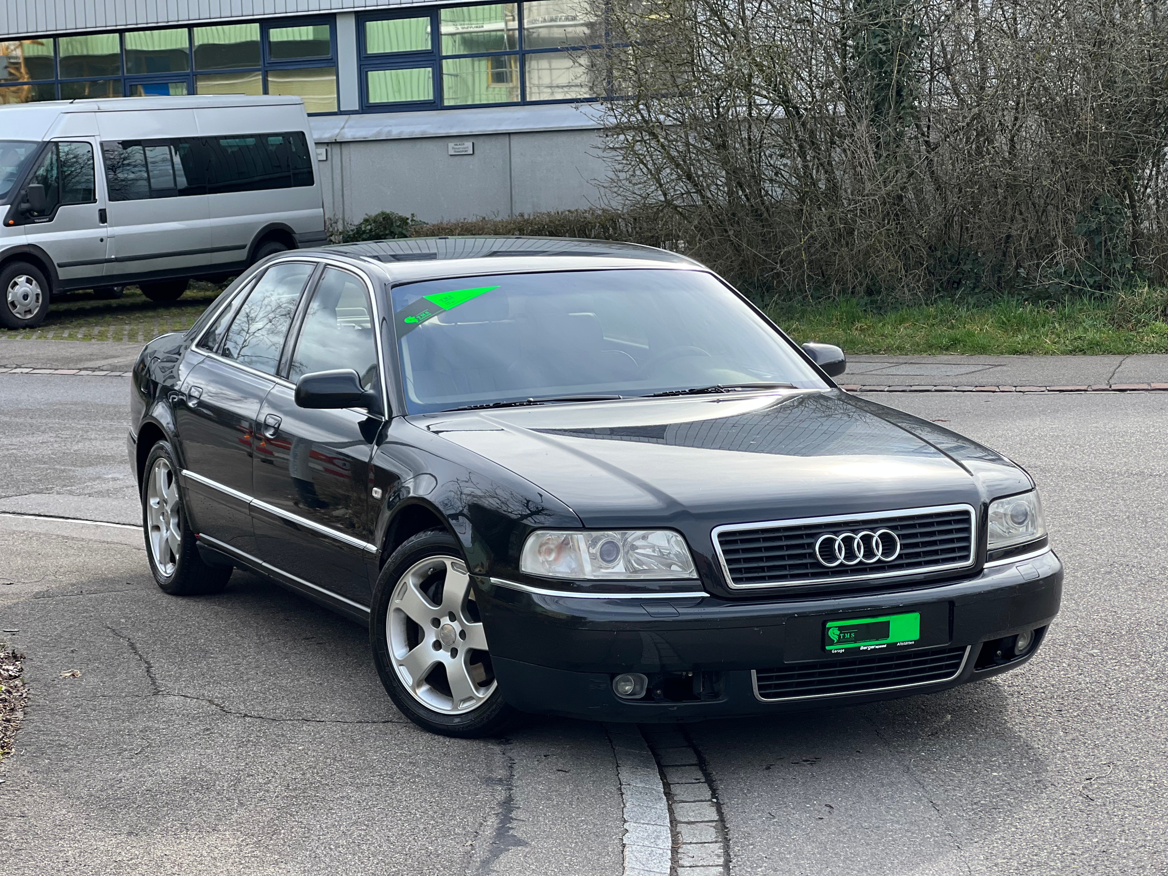 AUDI A8 4.2 quattro tiptronic