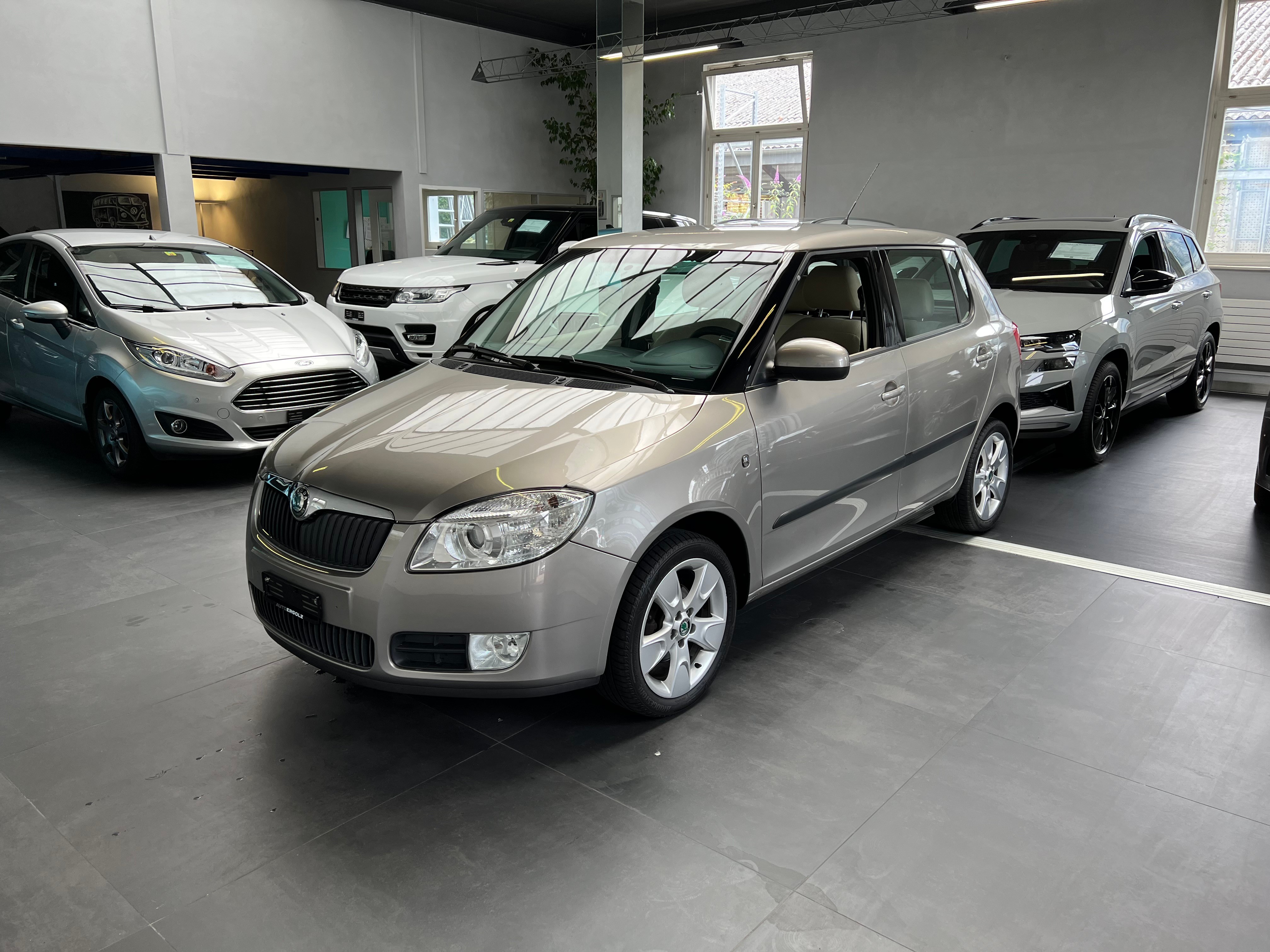 SKODA Fabia 1.6 Elegance Tiptronic