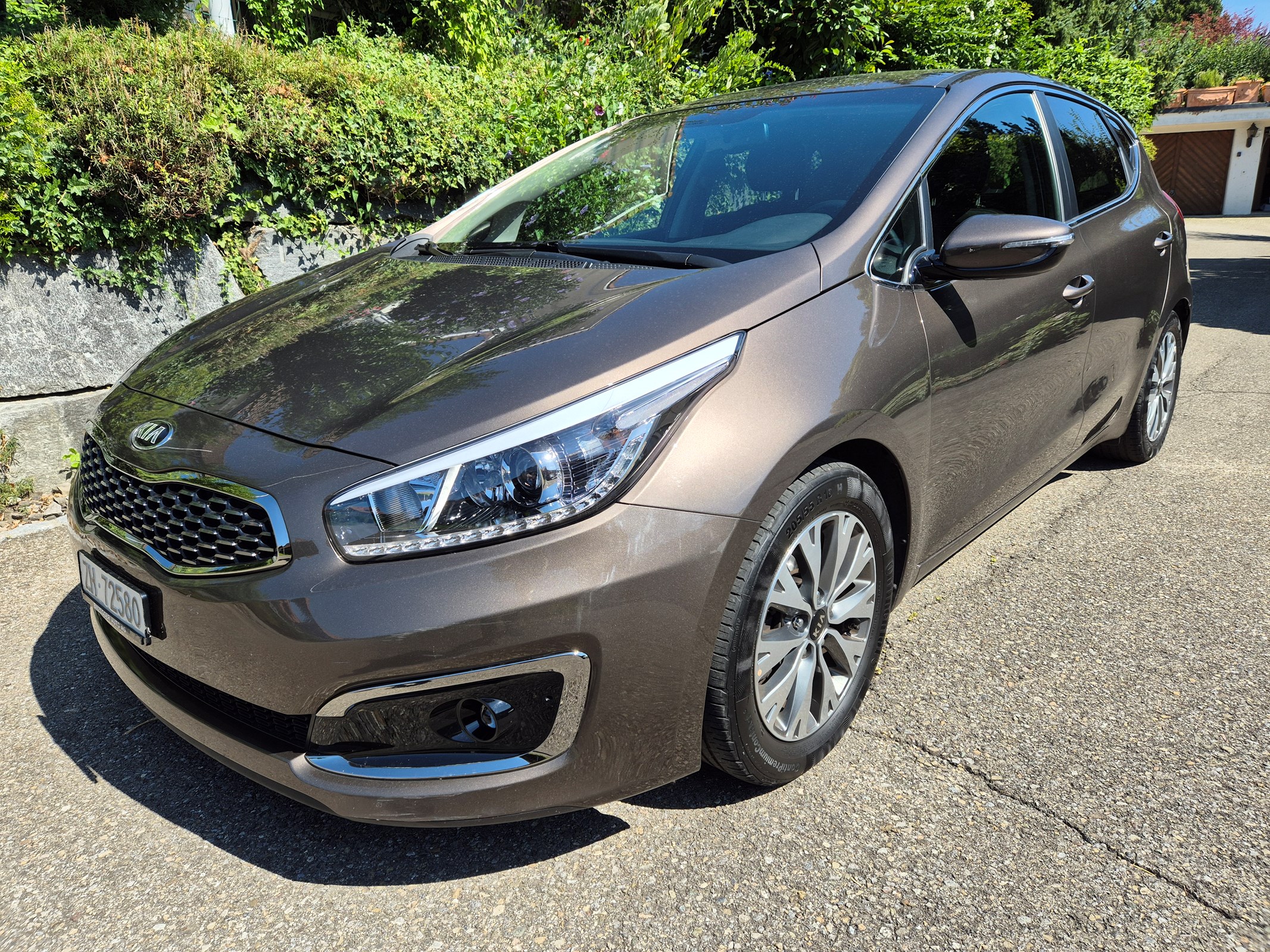 KIA Ceed 1.6 GDi Swiss Champion DCT