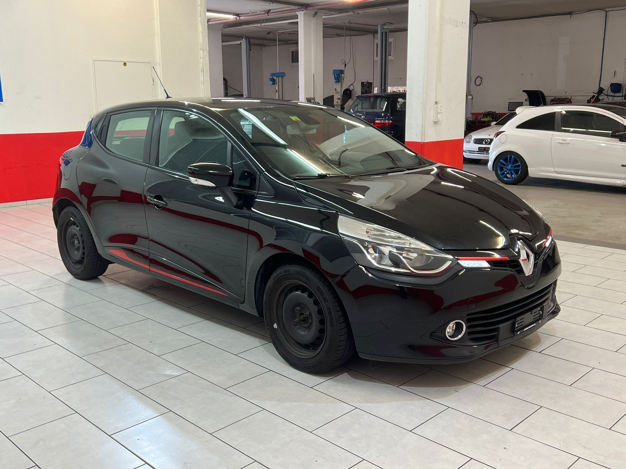 RENAULT Clio 0.9 12V Expression