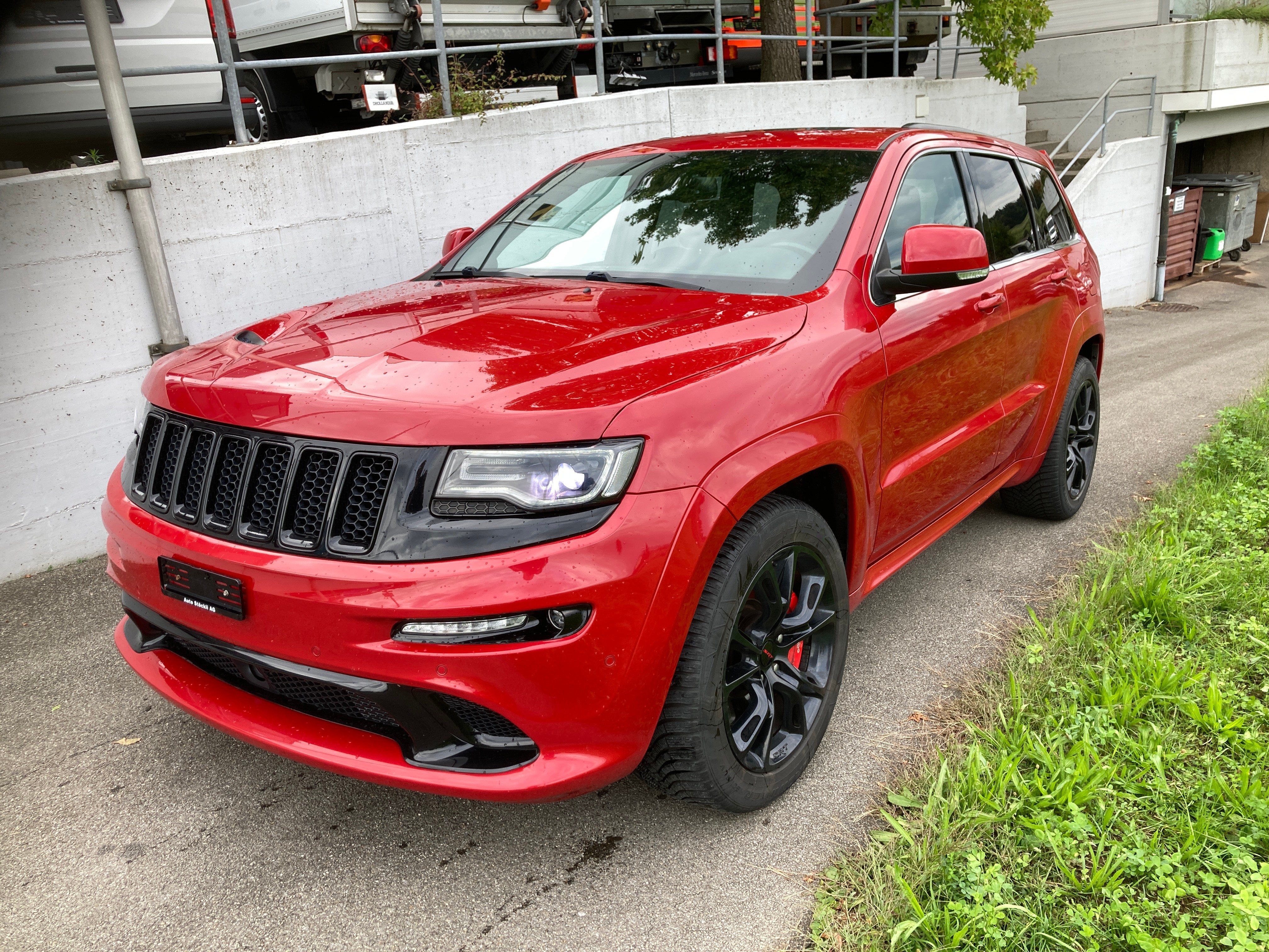 JEEP Grand Cherokee 6.4 V8 HEMI SRT8 Red Vapor Aut.