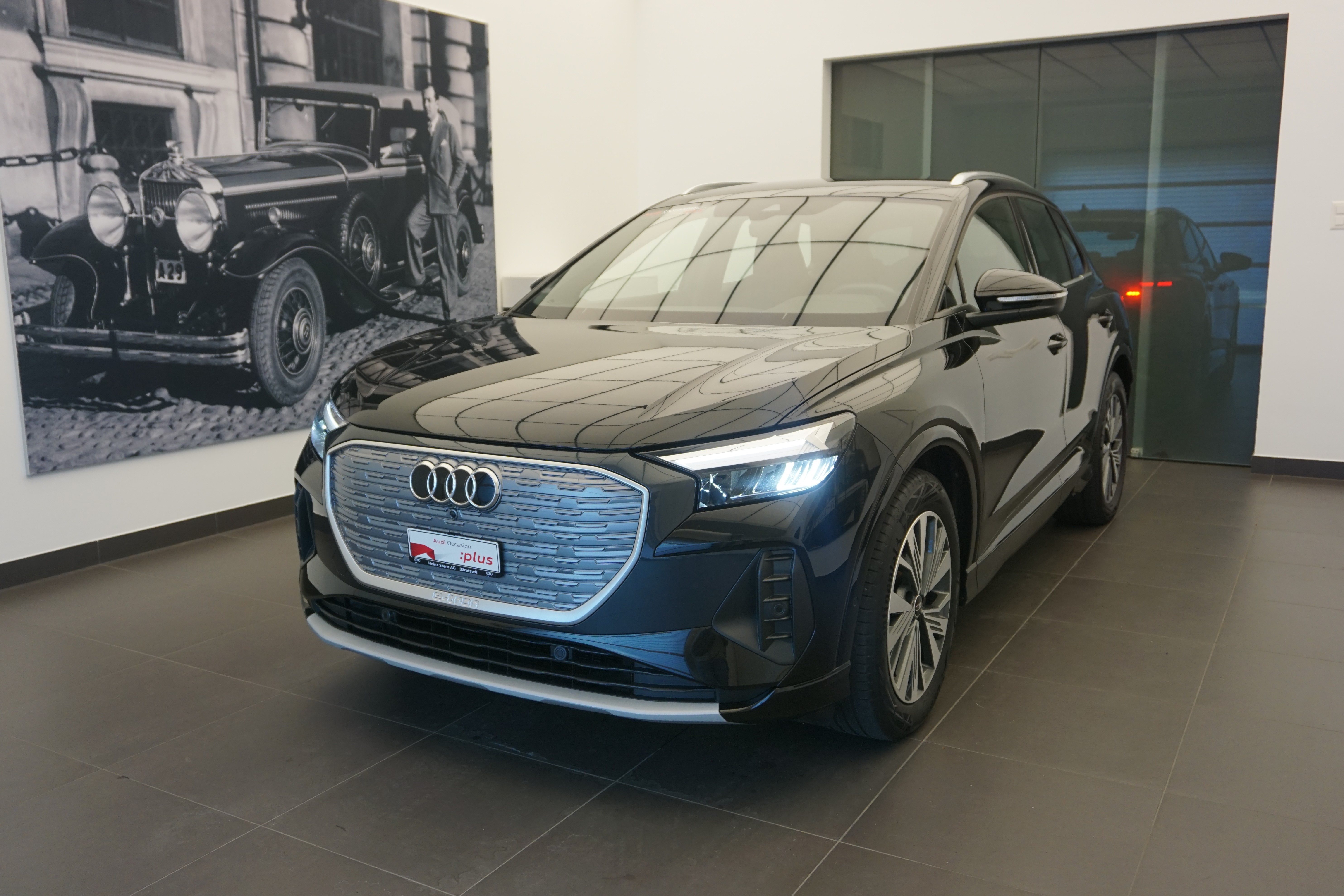 AUDI Q4 e-tron 50 quattro