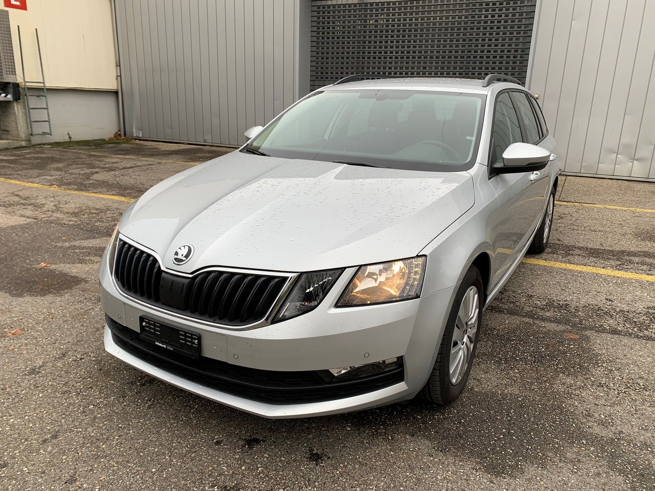 SKODA Octavia Combi 1.6 TDI Ambition DSG