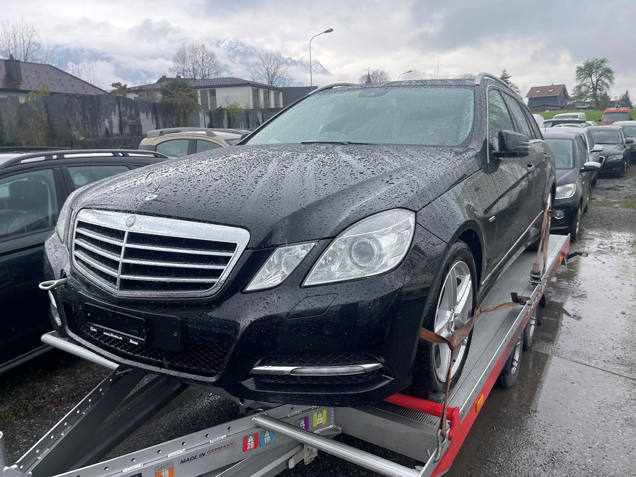 MERCEDES-BENZ E 250 CGI BlueEfficiency Avantgarde 7G-Tronic