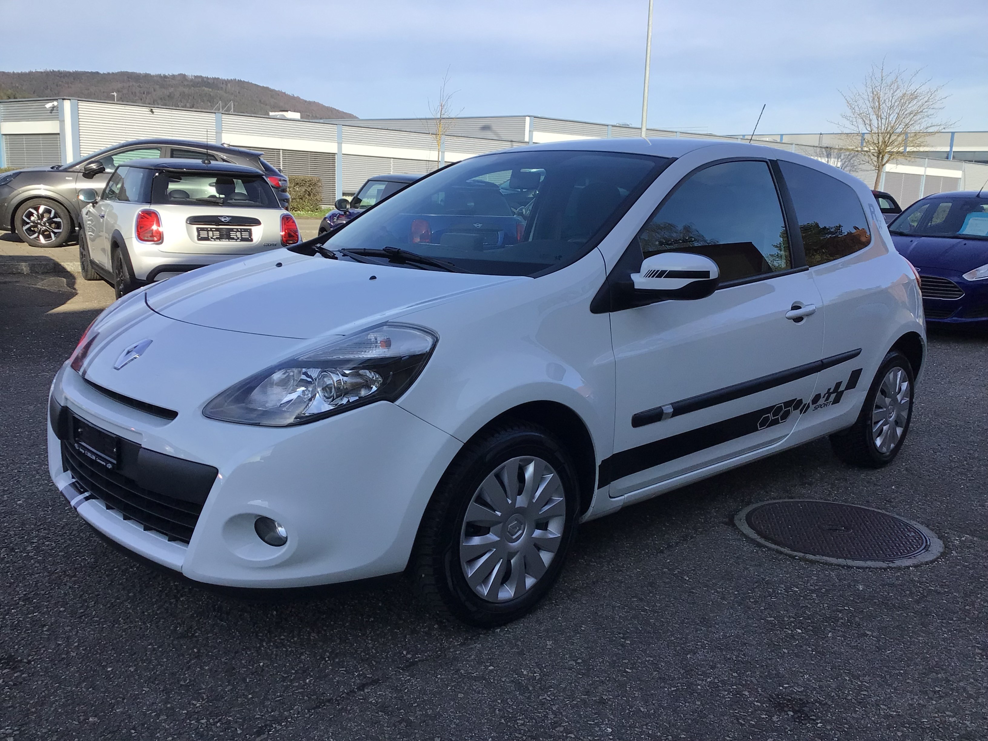 RENAULT Clio 1.2 16V Turbo S