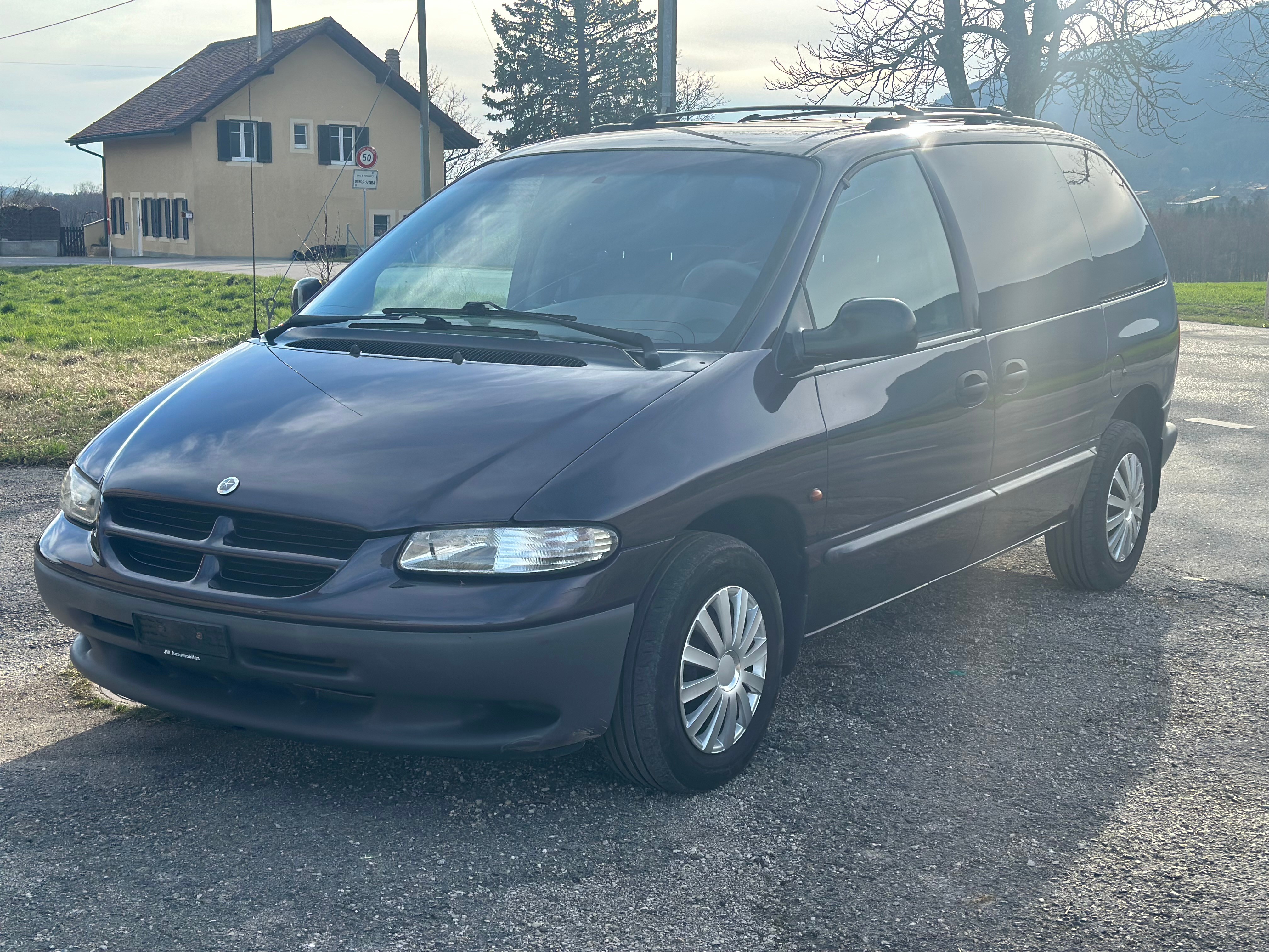 CHRYSLER Voyager 2.4 SE