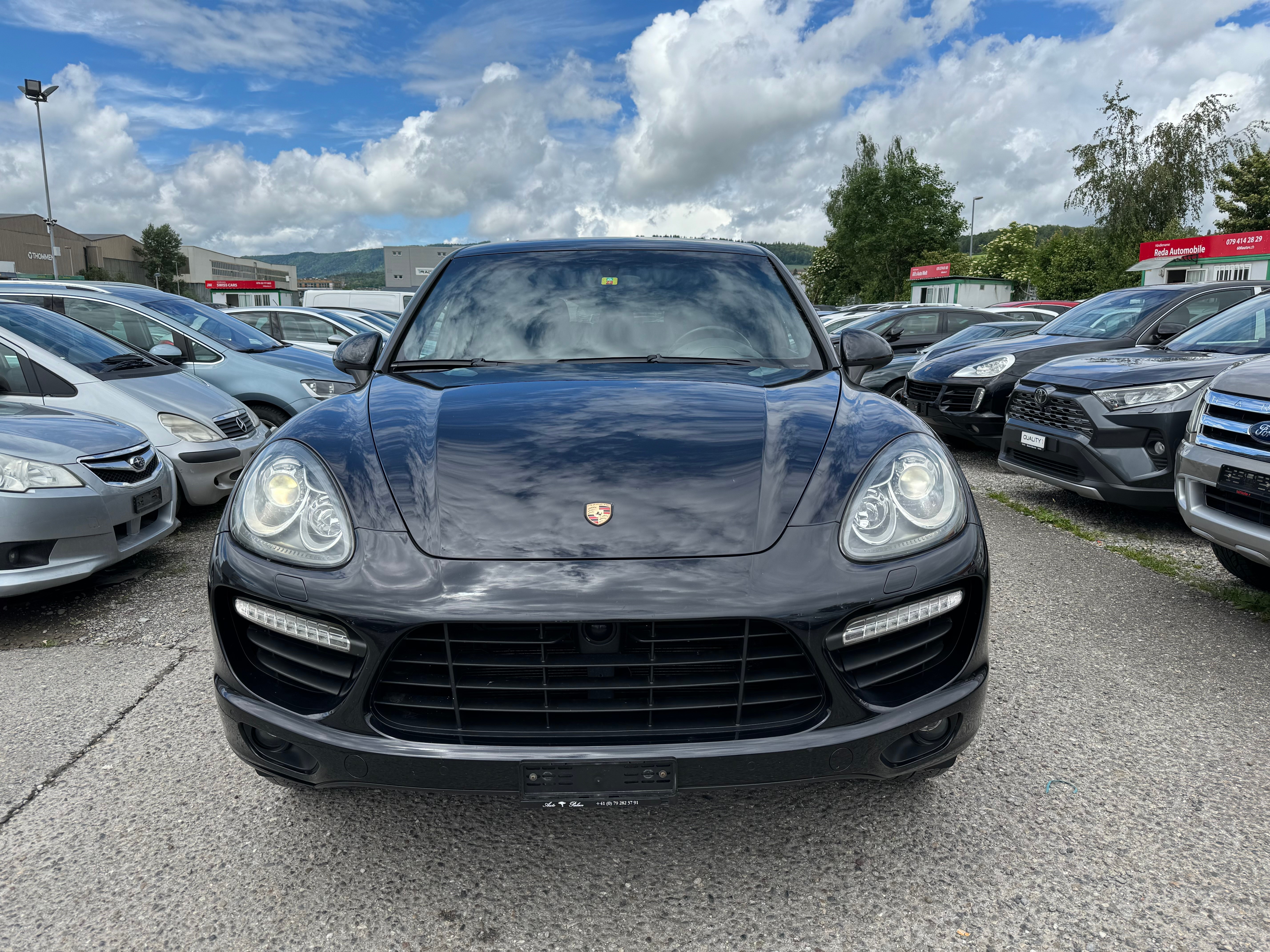 PORSCHE Cayenne Turbo