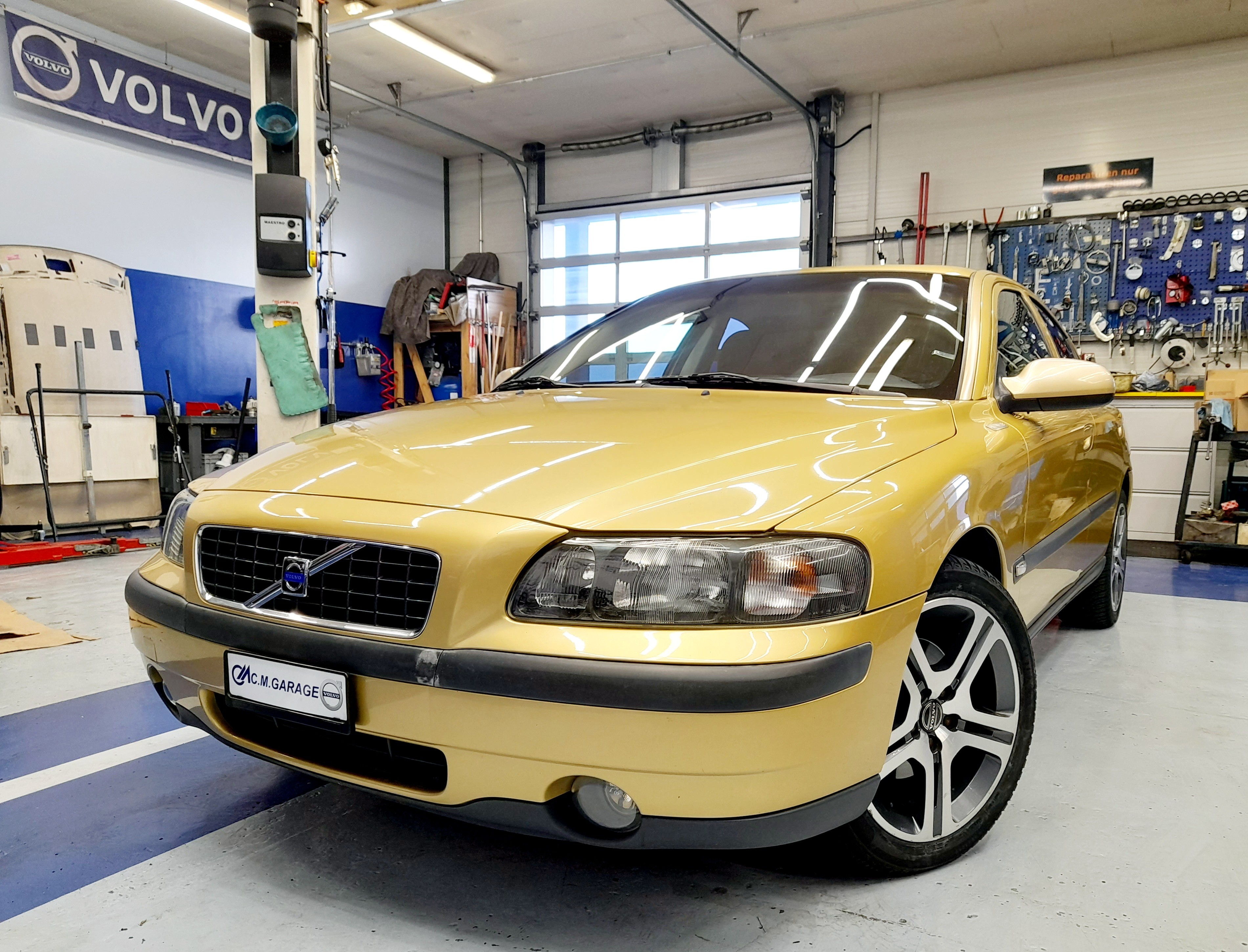 VOLVO S60 2.4