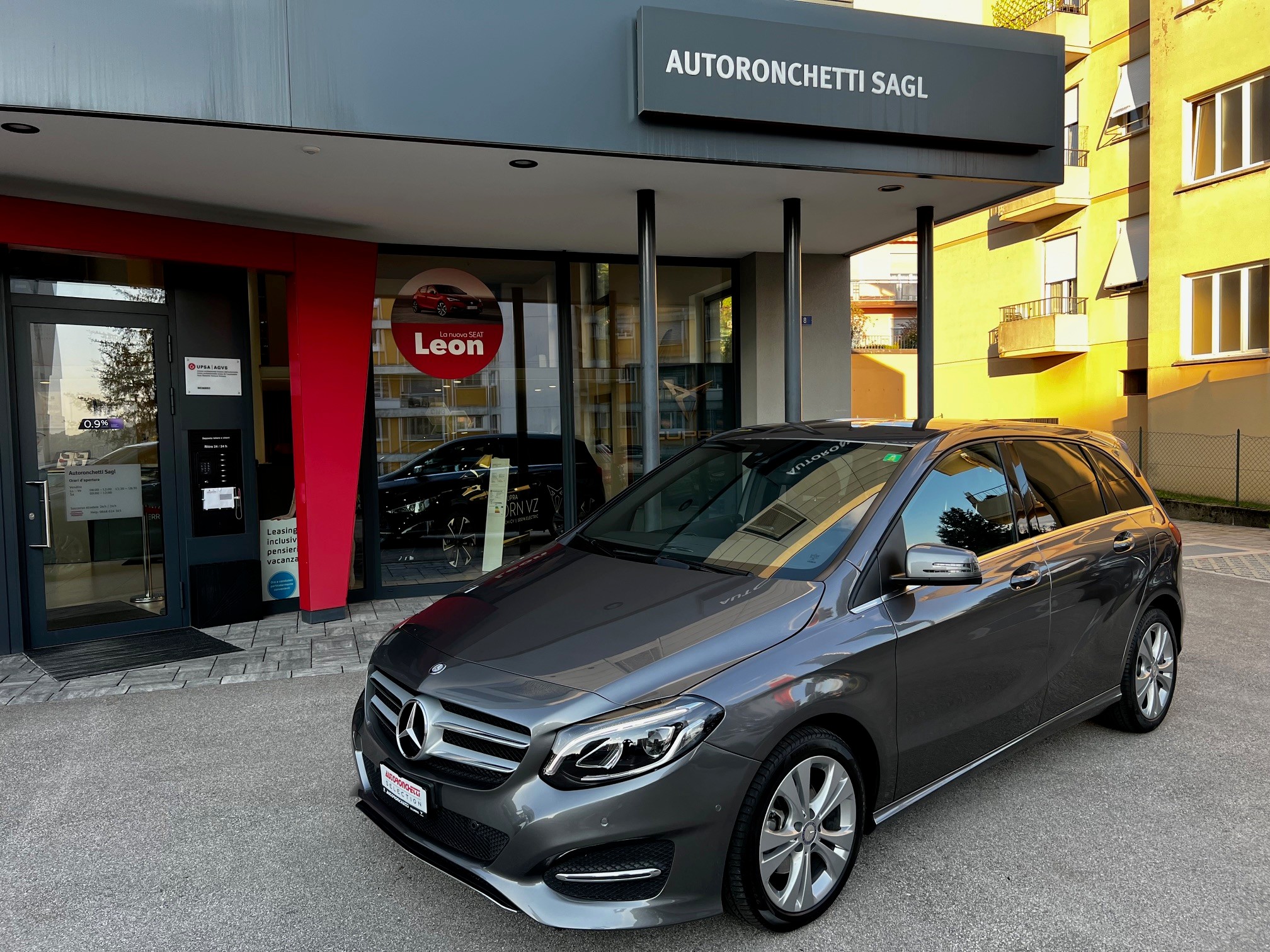 MERCEDES-BENZ B 220 CDI Swiss Star Edition Urban 4Matic 7G-DCT