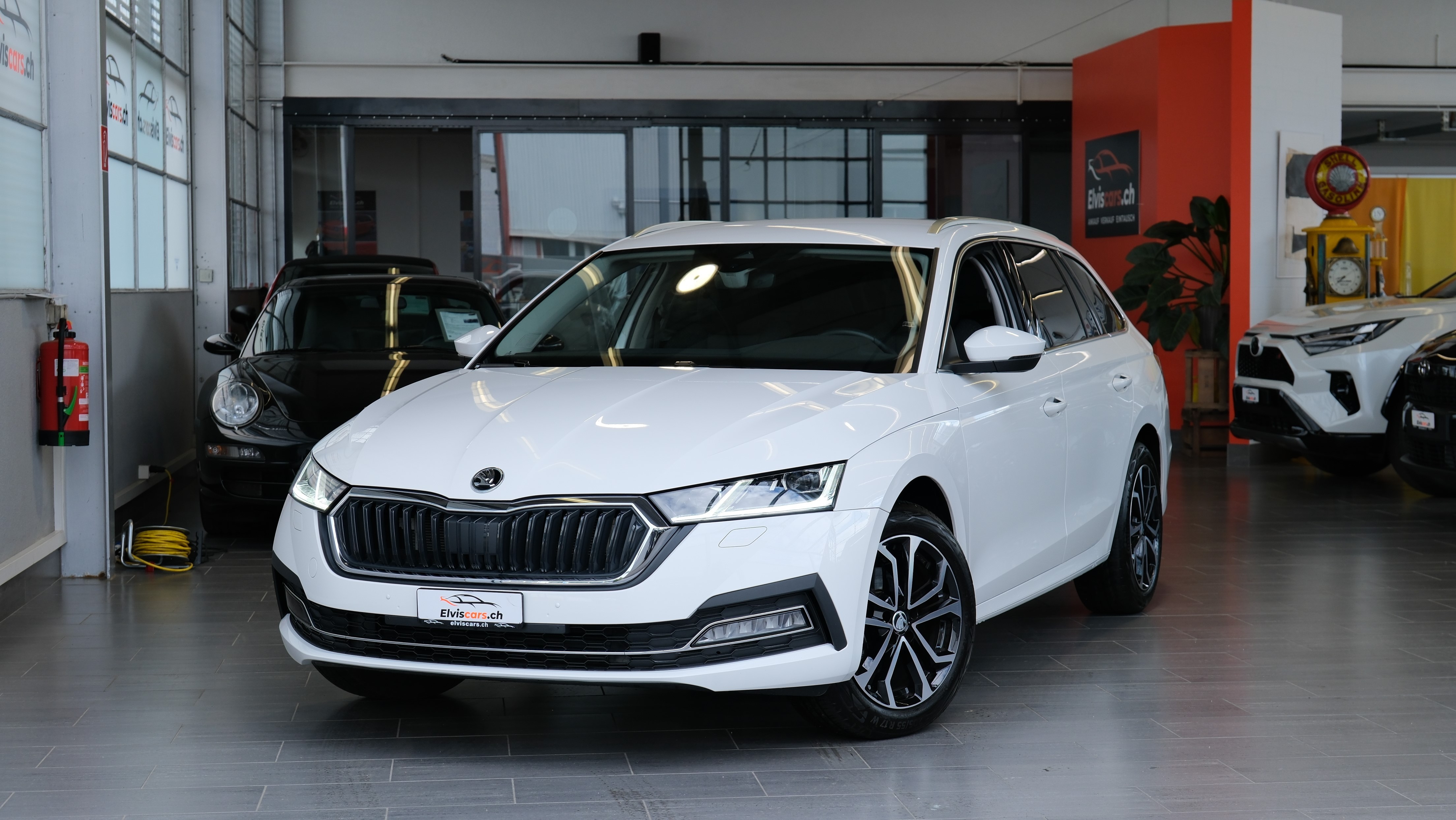 SKODA Octavia Combi 1.5 TSI mHEV DSG Ambition