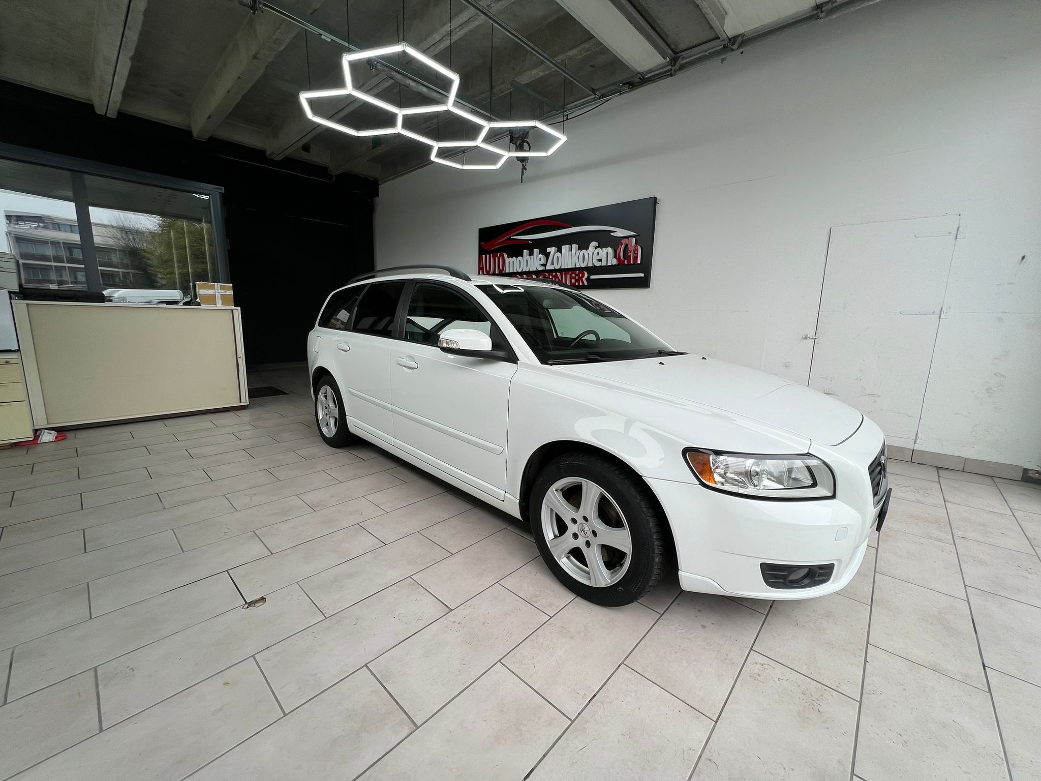 VOLVO V50 2.0D