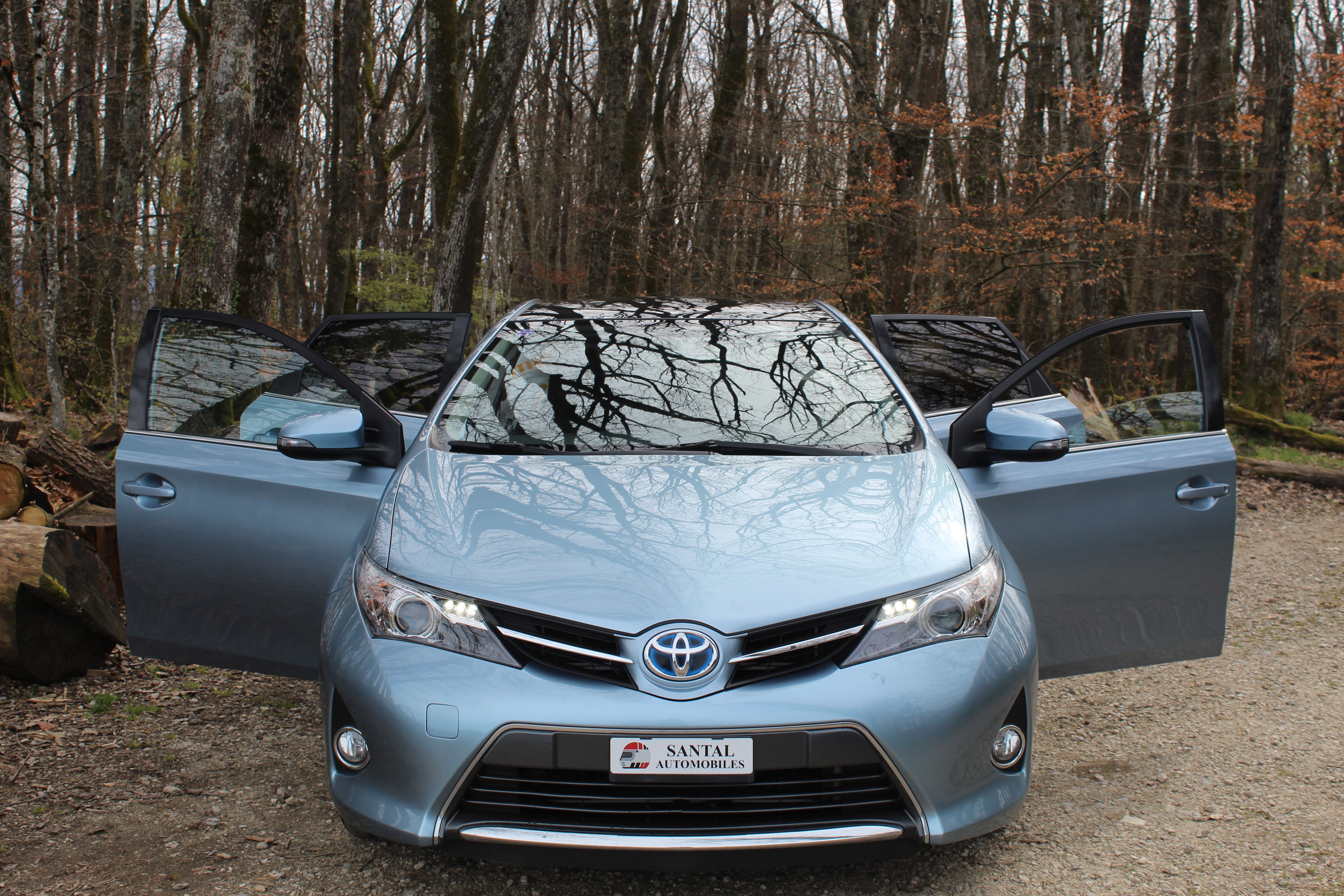 TOYOTA Auris 1.8 16V HSD Linea Sol