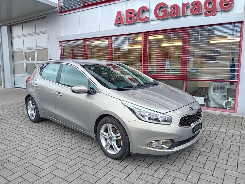 KIA Ceed 1.6 GDi Trend DCT