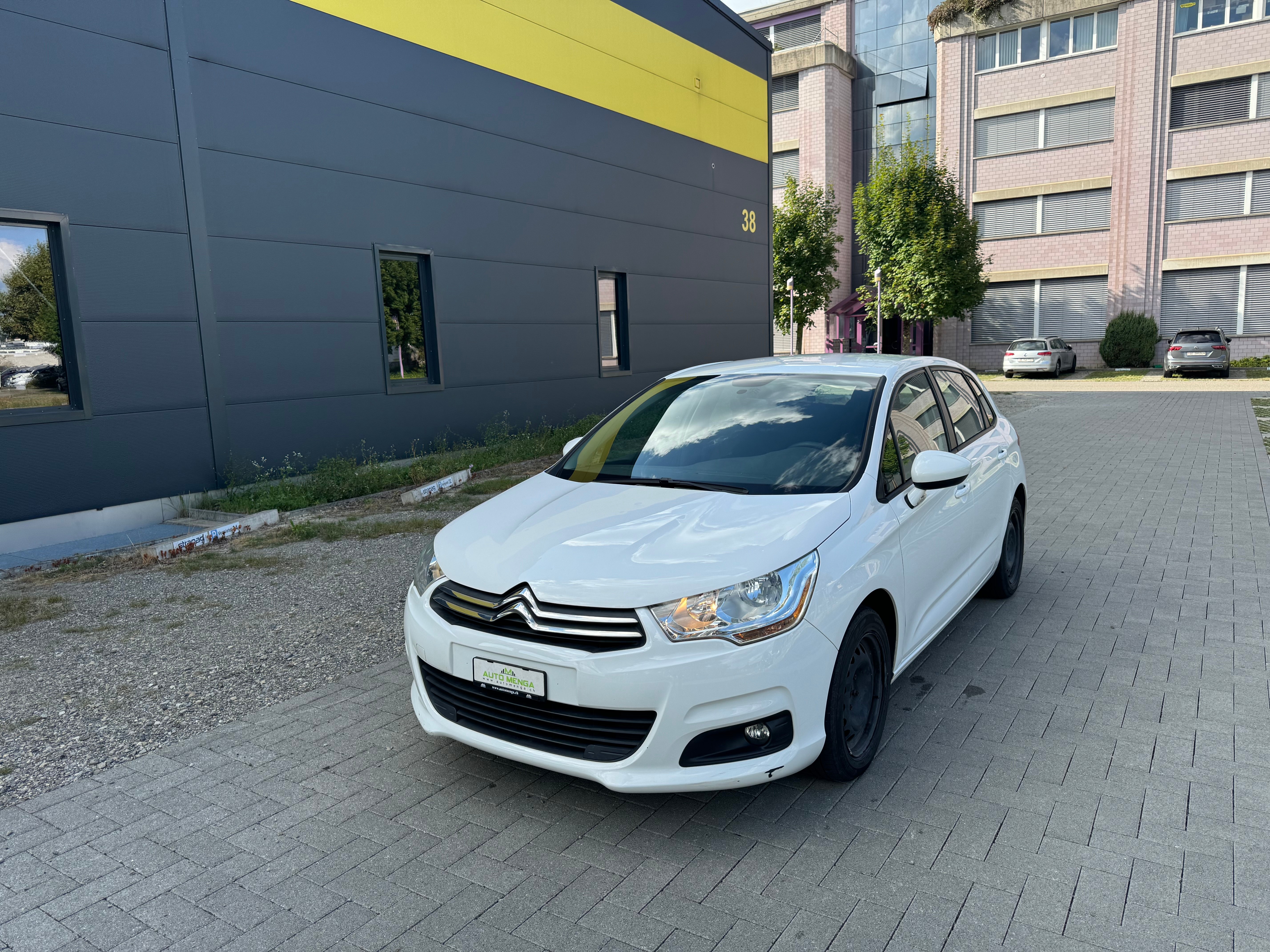 CITROEN C4 1.2 Pure Tech Live Edition