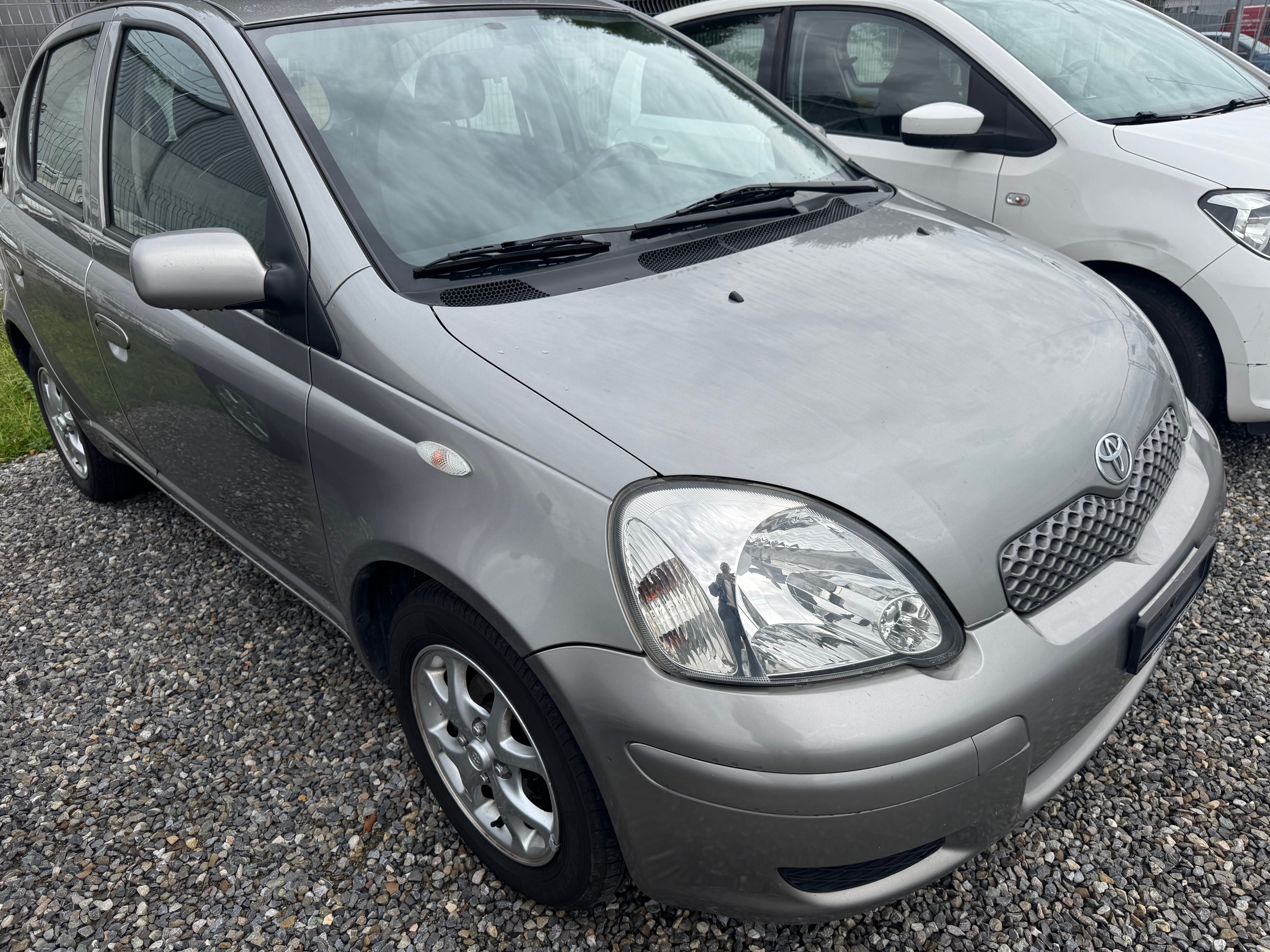 TOYOTA Yaris 1.3 Linea Luna