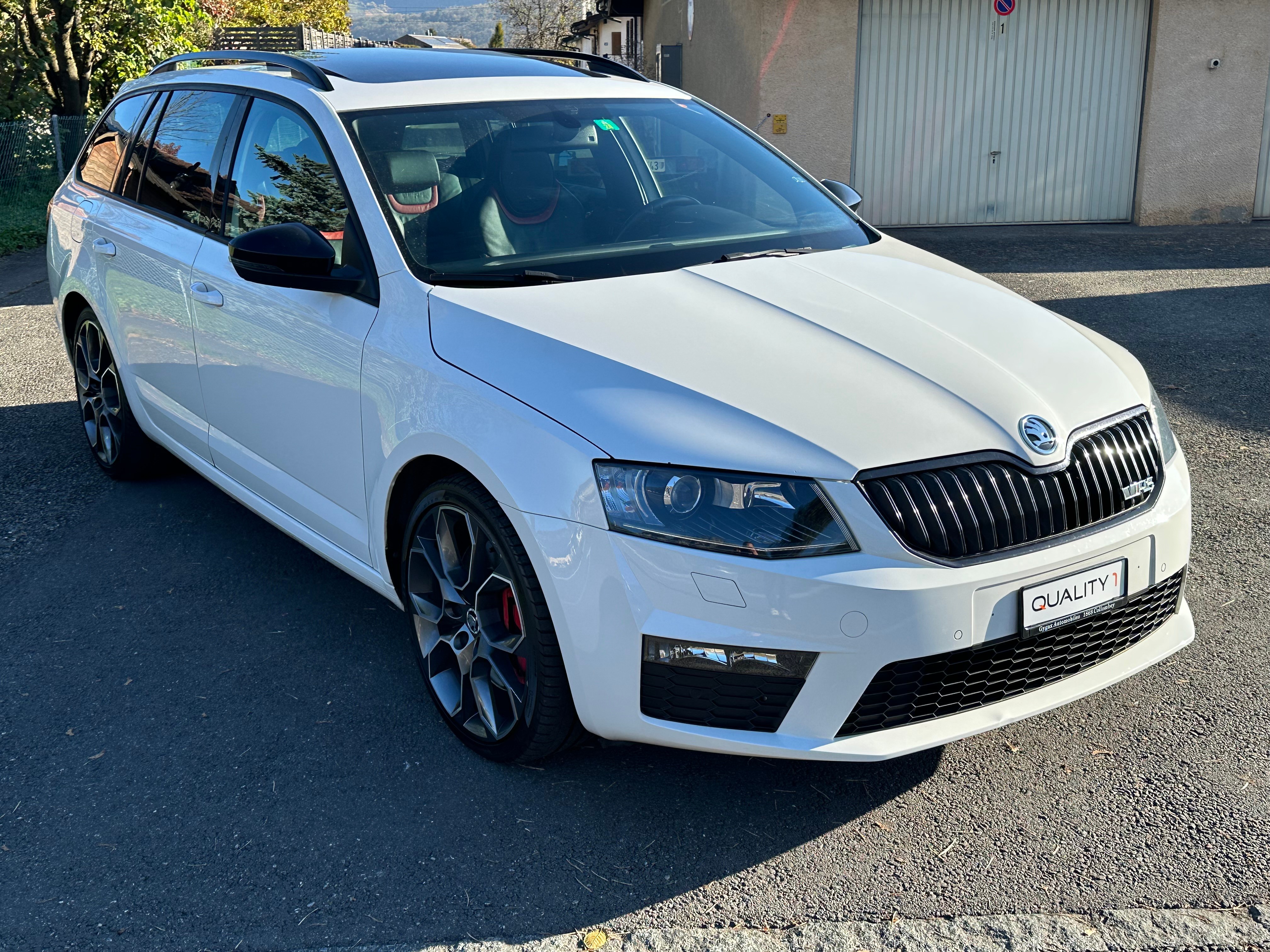 SKODA Octavia Combi 2.0 TSI RS