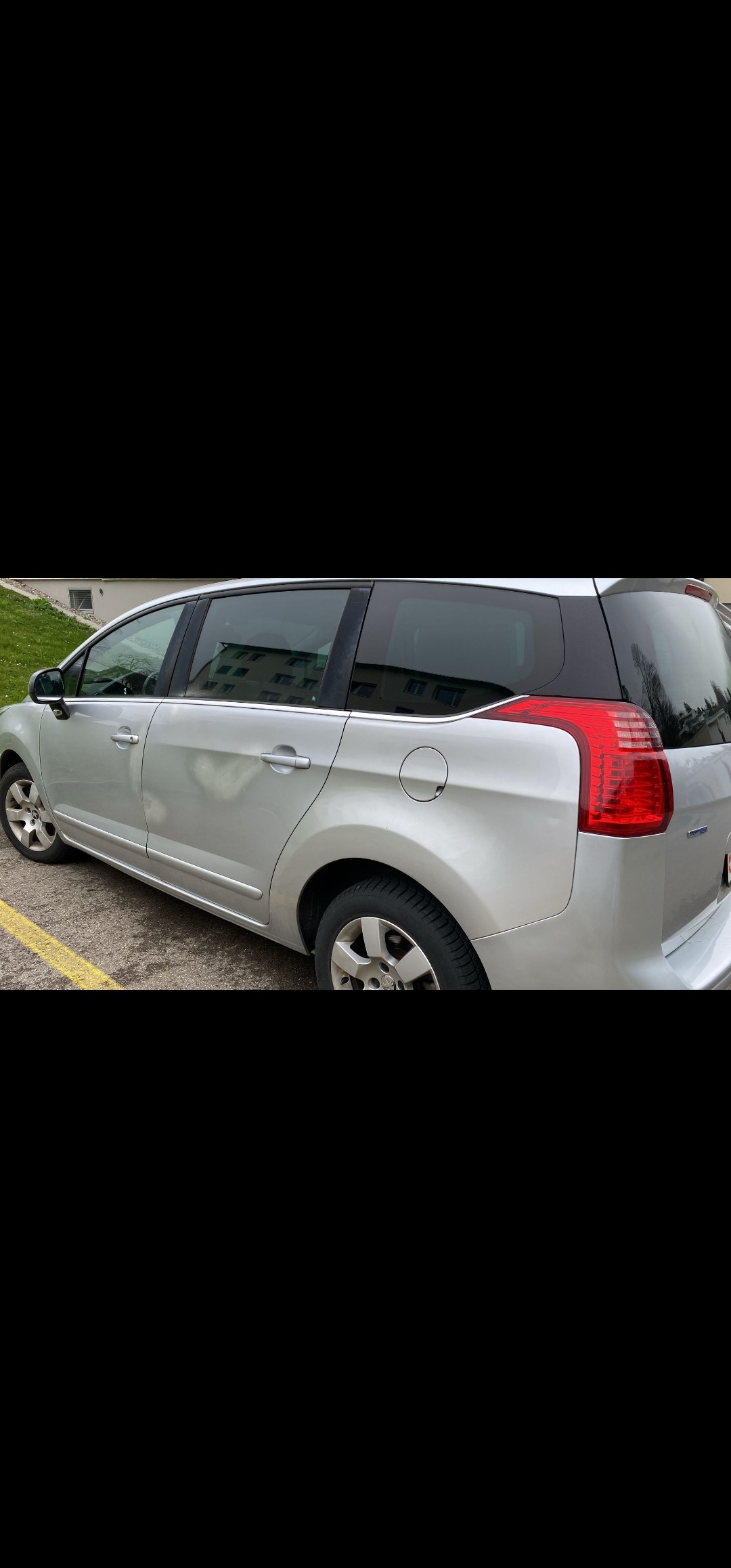 PEUGEOT 5008 1.6 BlueHDi Active Tiptronic