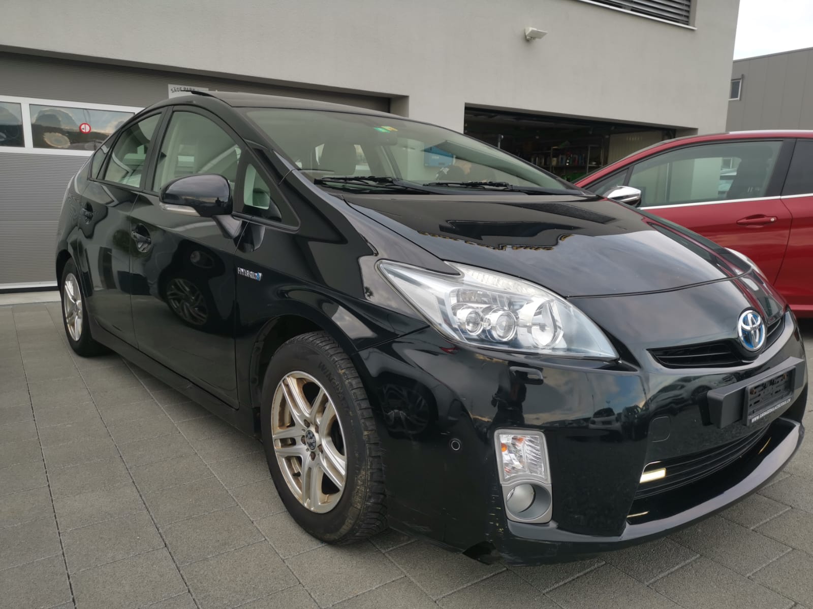 TOYOTA Prius 1.8 16V HSD Sol Premium