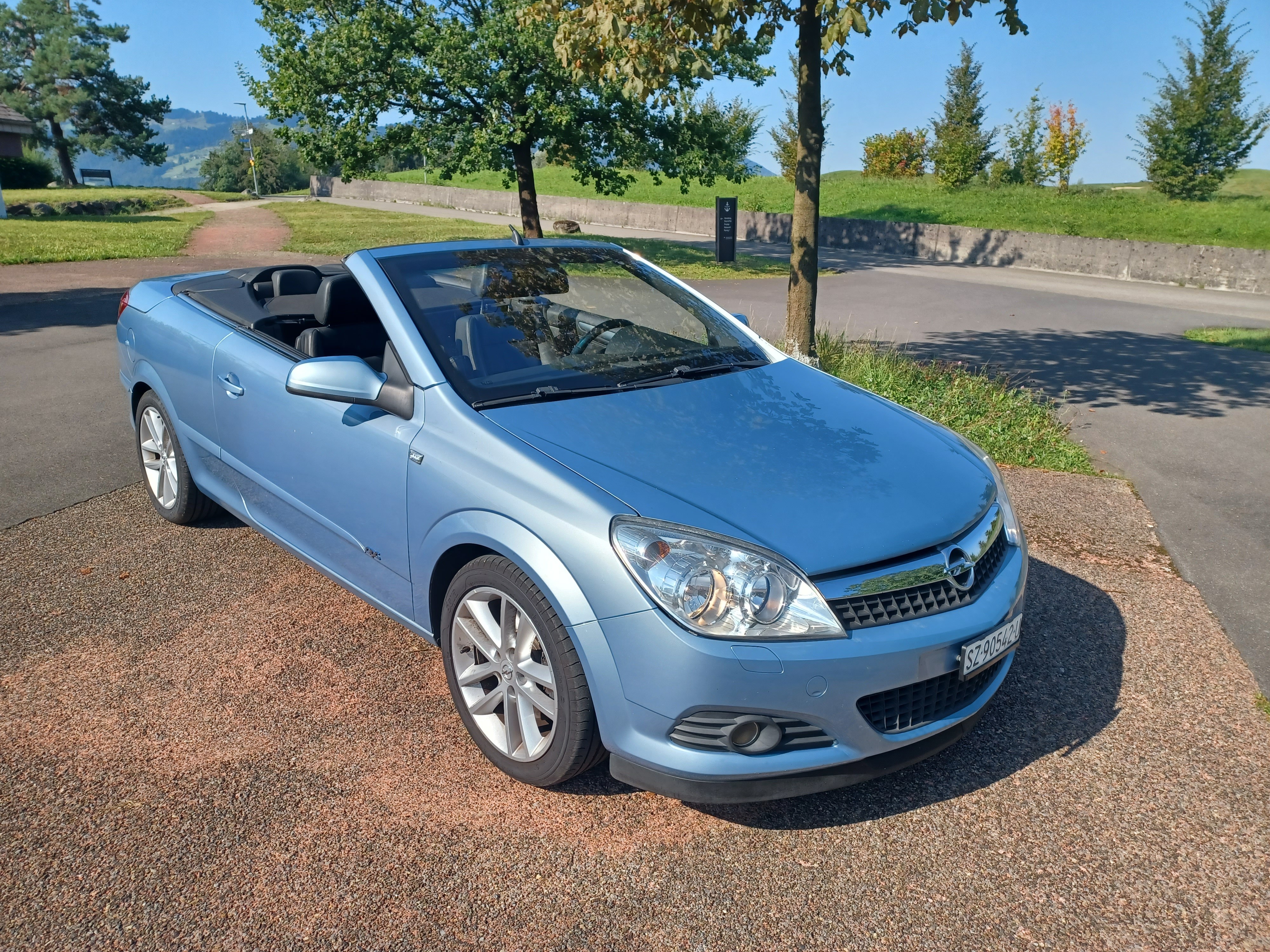 OPEL Astra TT 1.6i 16V Turbo Cosmo