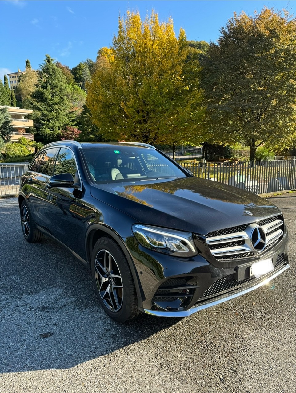 MERCEDES-BENZ GLC 250 AMG Line Interior + Exterior 4Matic 9G-Tronic + Satz Winterreifen