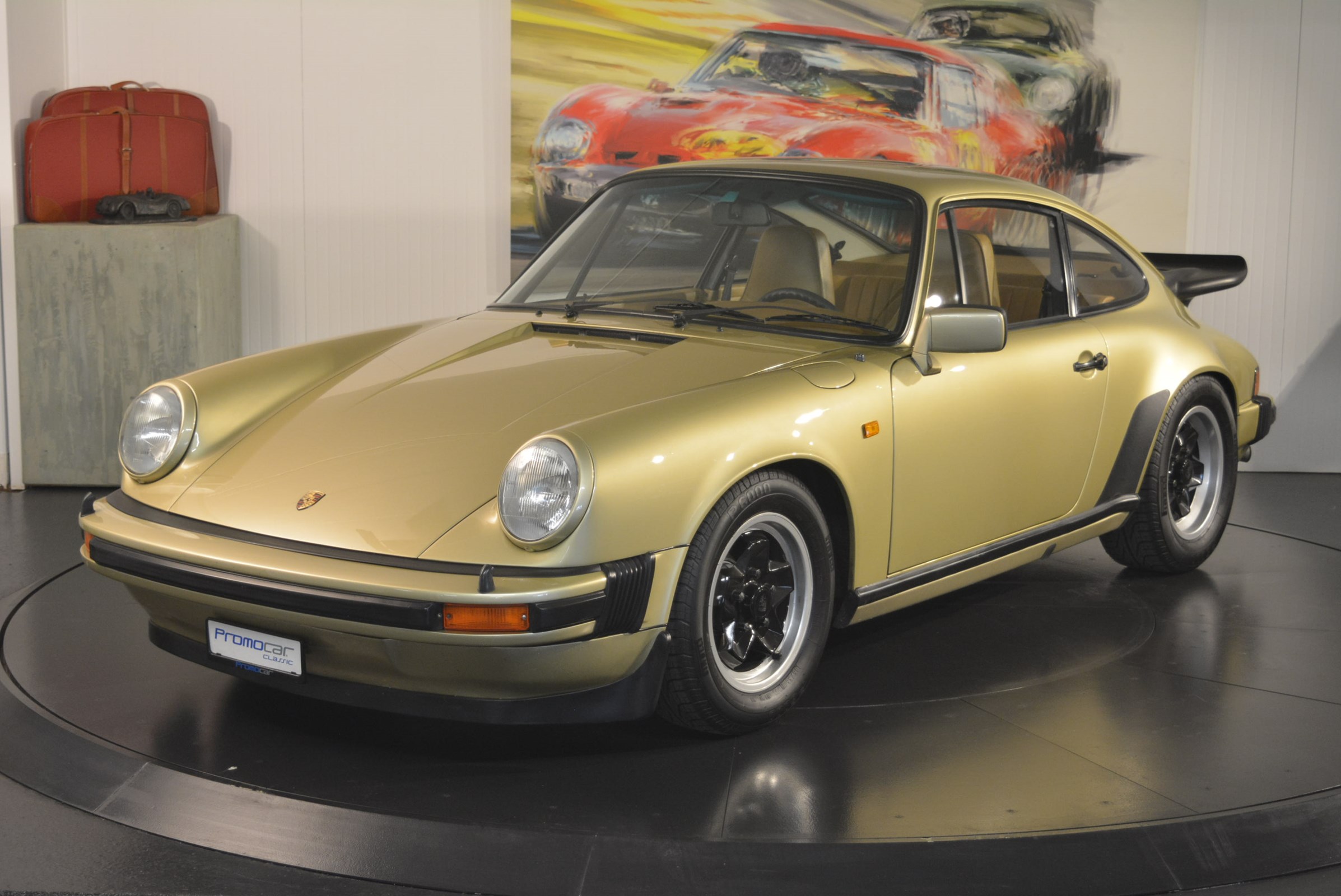 PORSCHE 911 2.7