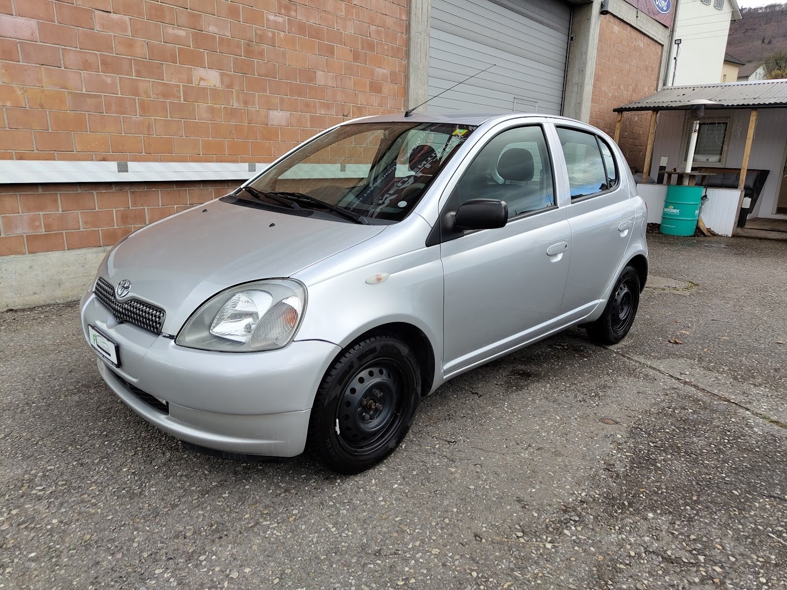 TOYOTA Yaris 1.3 Linea Sol